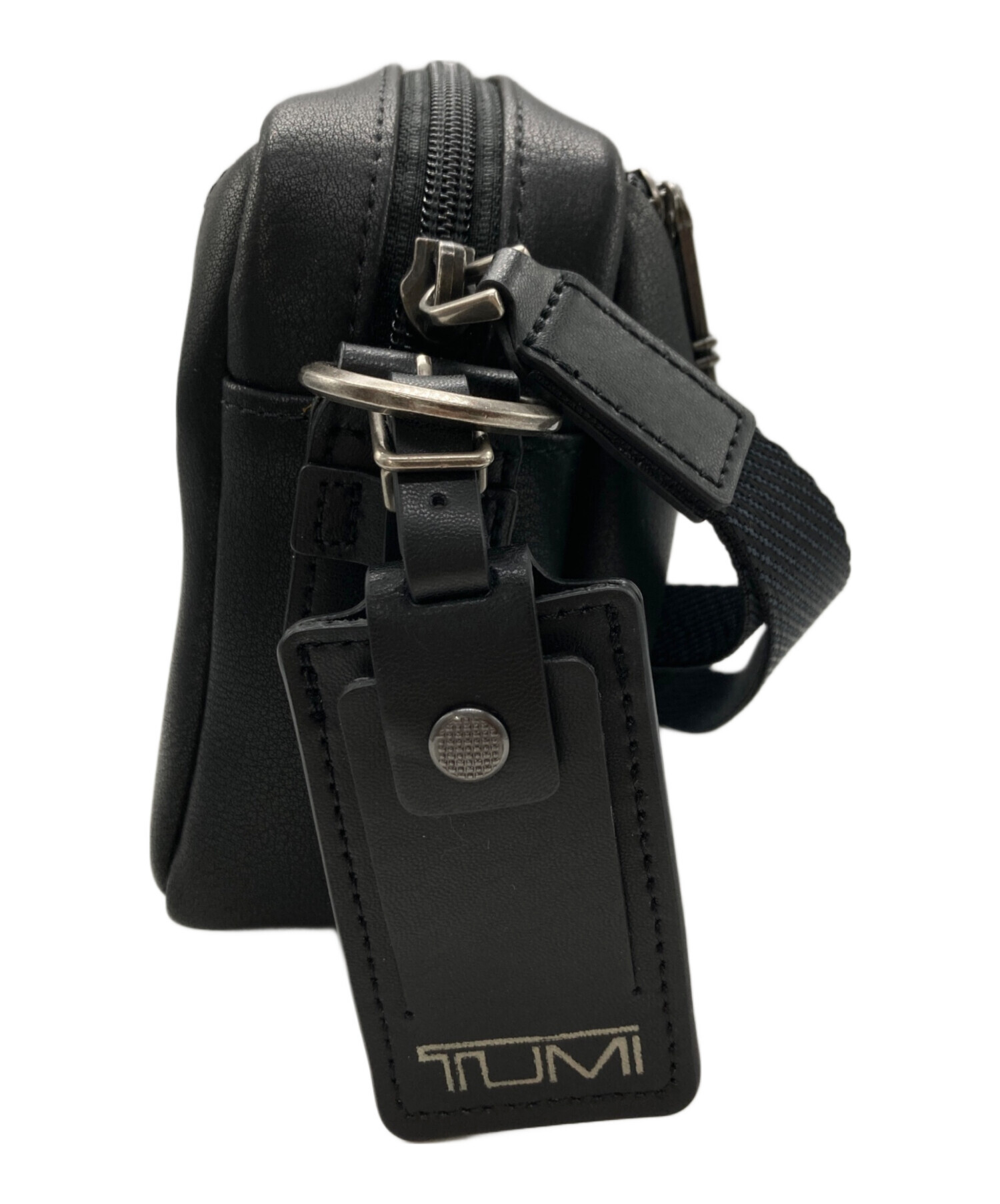 中古・古着通販】TUMI (トゥミ) Area Crossbody Leather Bag ブラック