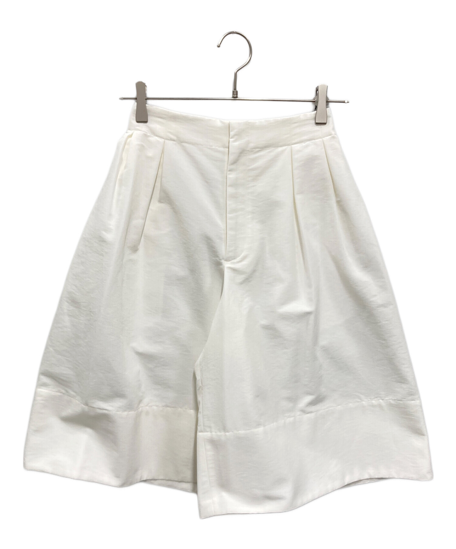 中古・古着通販】cygne (シーニュ) ハーフパンツ Jane ホワイト サイズ