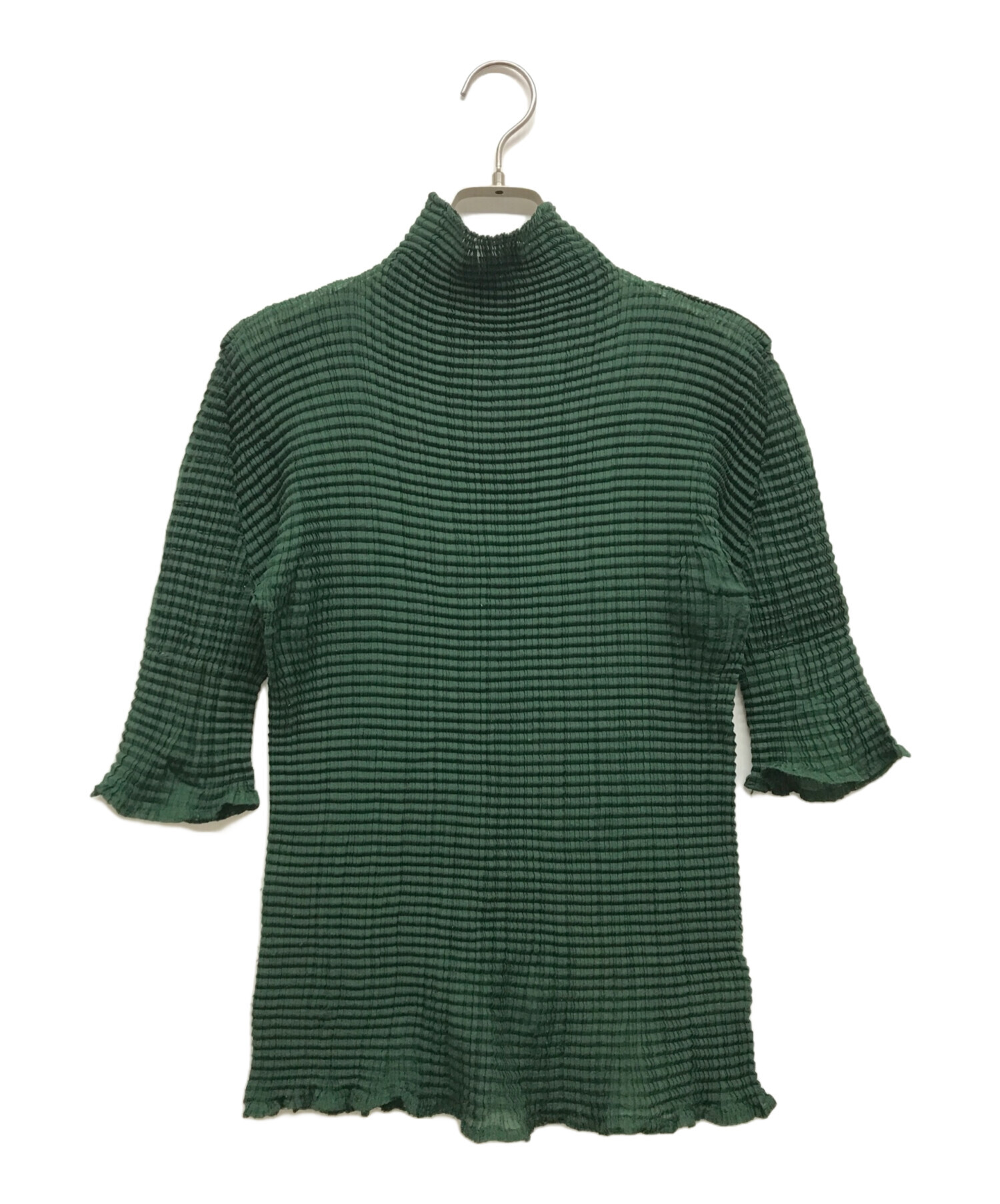 【極美品】イッセイミヤケ グリーン 無地 プリーツカットソー 中古・古着通販】ISSEY MIYAKE (イッセイミヤケ) プリーツカットソー