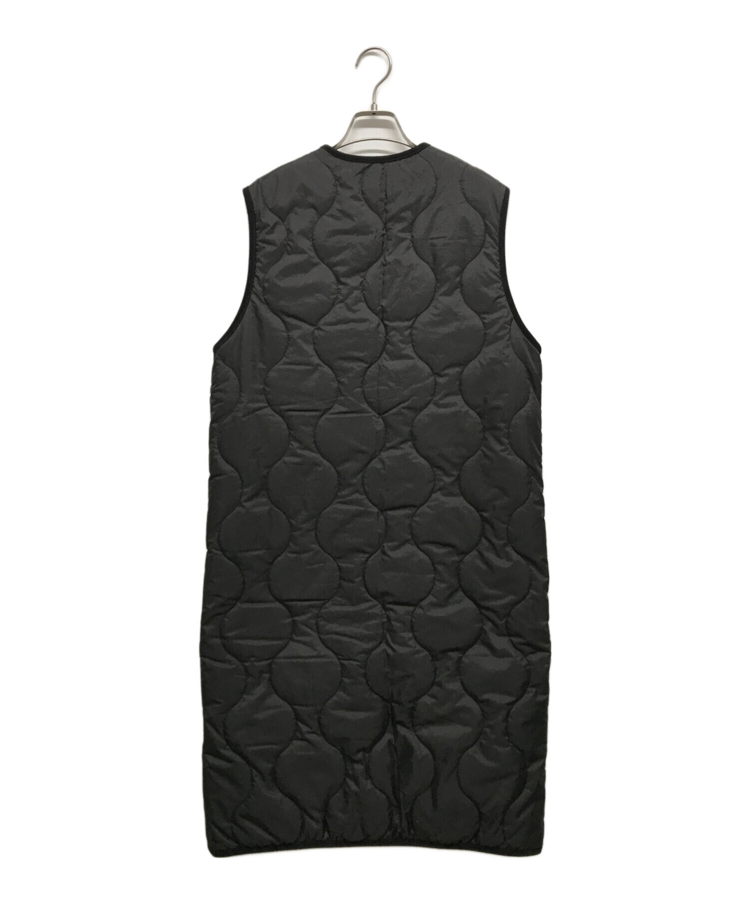 【新品未使用】ユニバーサルオーバーオール　キルティングベスト　ブラック 中古・古着通販】UNIVERSAL OVERALL (ユニバーサルオーバーオール