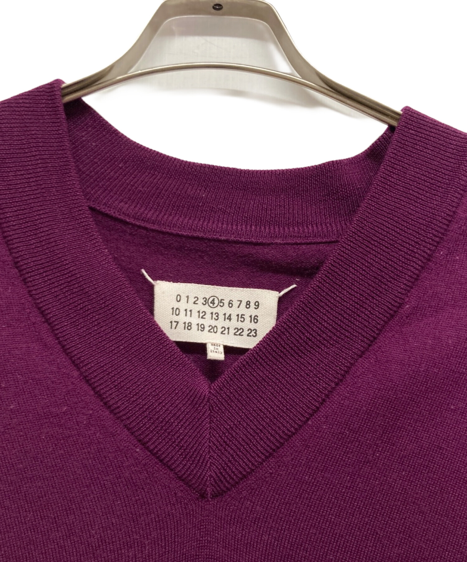 中古・古着通販】Maison Margiela (メゾンマルジェラ) Vネックニット 中古・古着通販】Maison Margiela (メゾンマルジェラ) Vネックニット