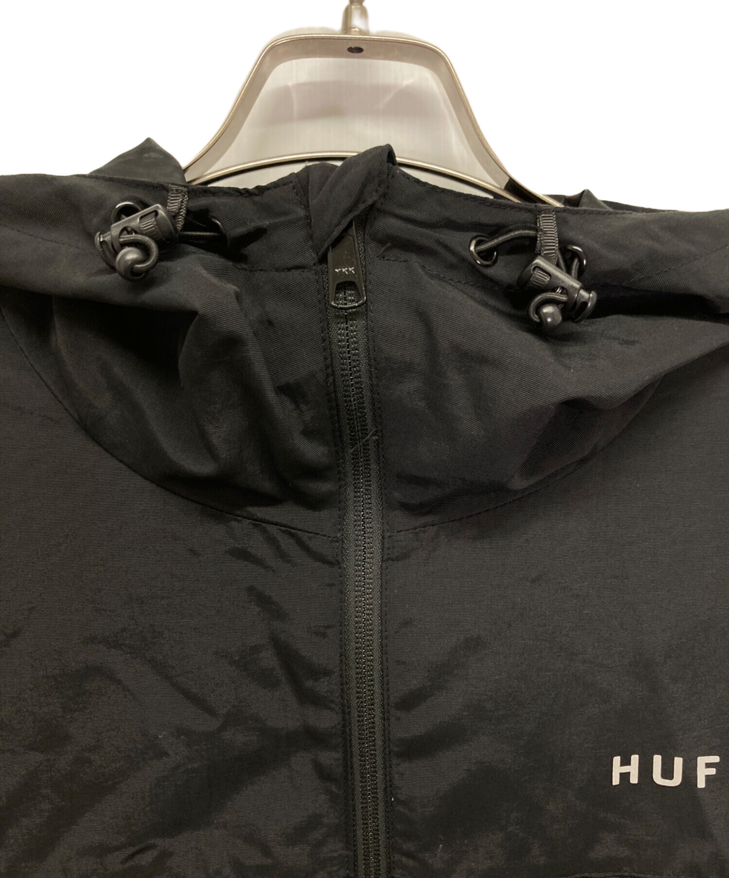 未使用タグ付き HUF マウンテンパーカー ジャケット ロゴ ワッペン XL セール】HUF(ハフ)/トリプルトライアングルロゴ刺繍 オーバー