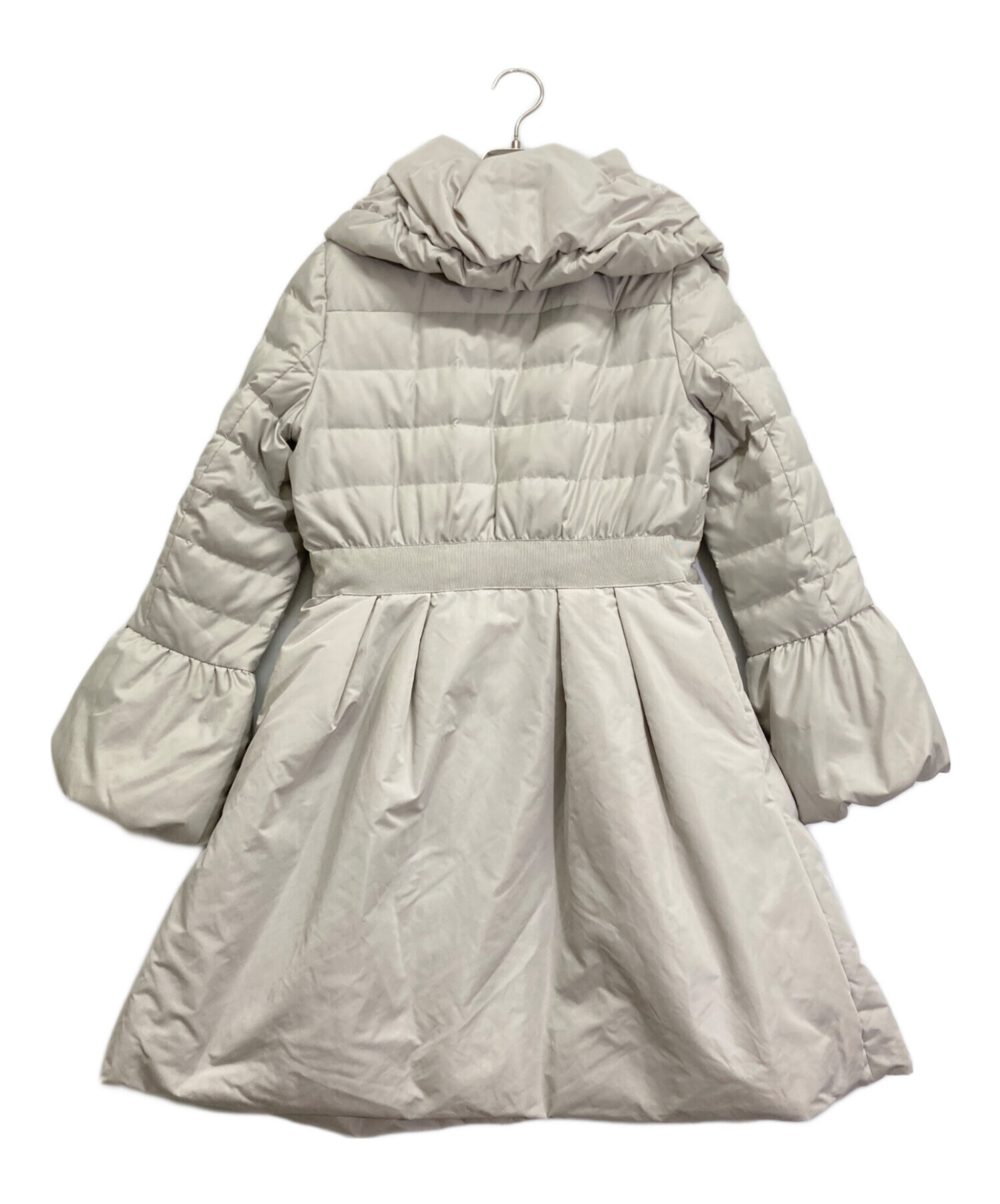 中古・古着通販】TO BE CHIC (トゥービーシック) ダウンコート グレー 
