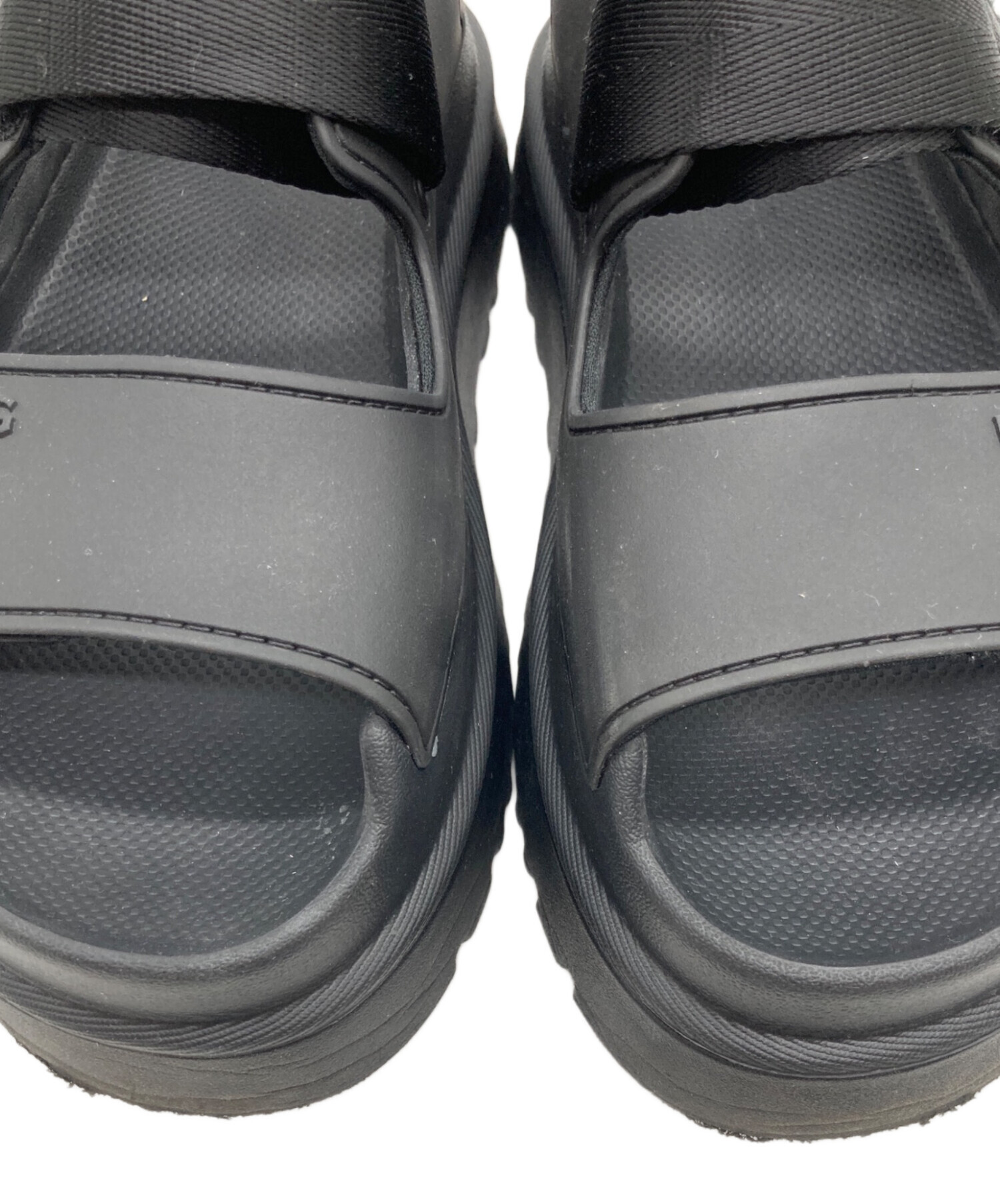 中古・古着通販】UGG (アグ) Golden Glow ブラック サイズ:23