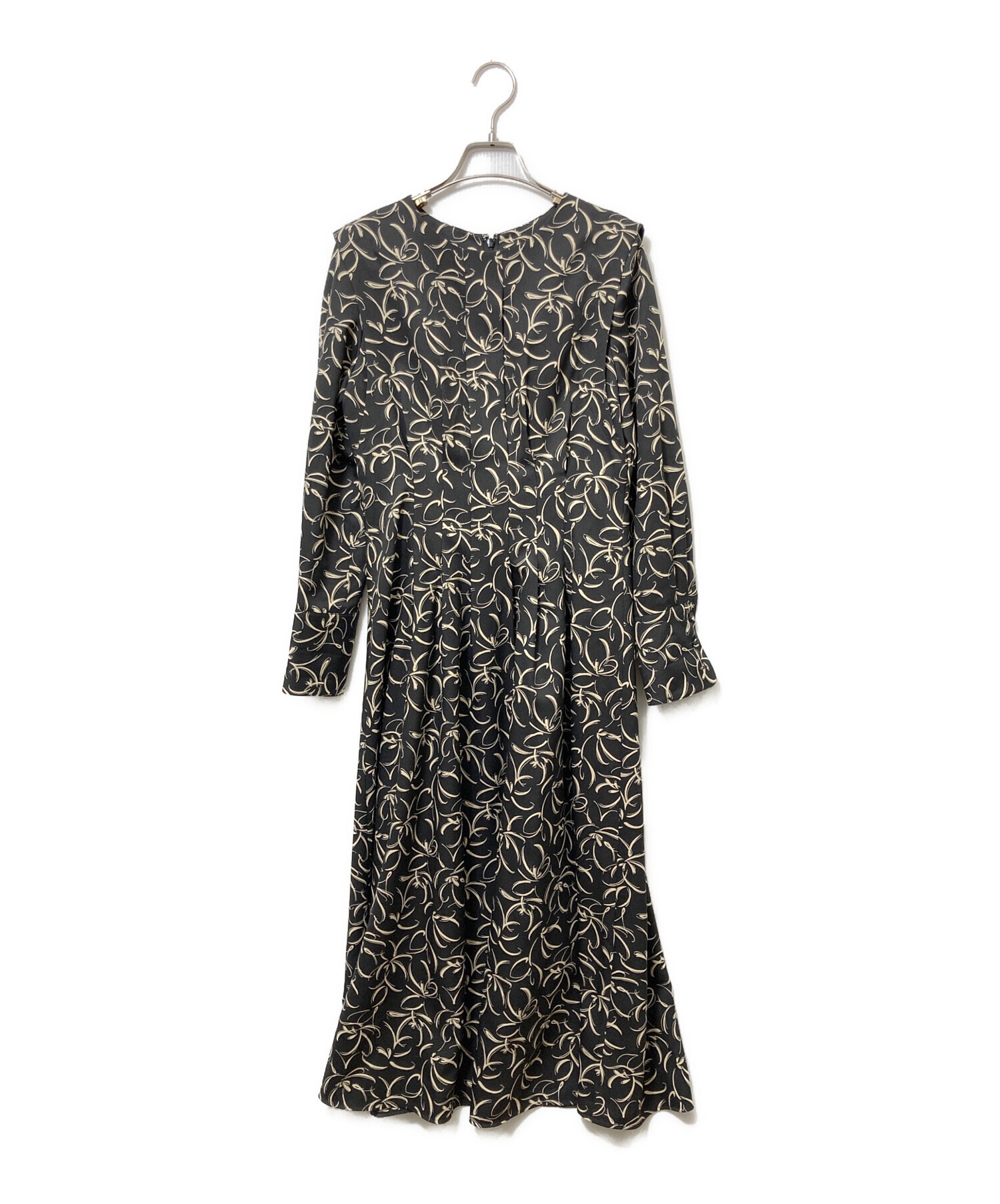 アルアバイル　黒 ワンピース サイズ2 allureville アルアバイル ワンピース 黒 サイズ2 allureville