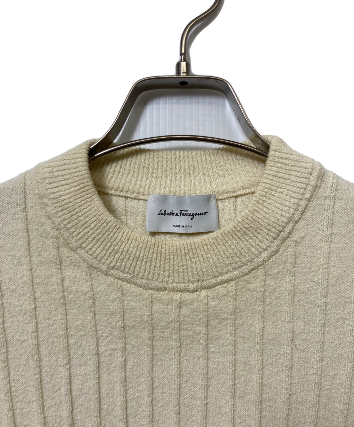 Salvatore Ferragamo ニット・セーター M 白 【古着】【中古】【送料無料】 Salvatore Ferragamo - Salvatore Ferragamo ニット・セーター M 白