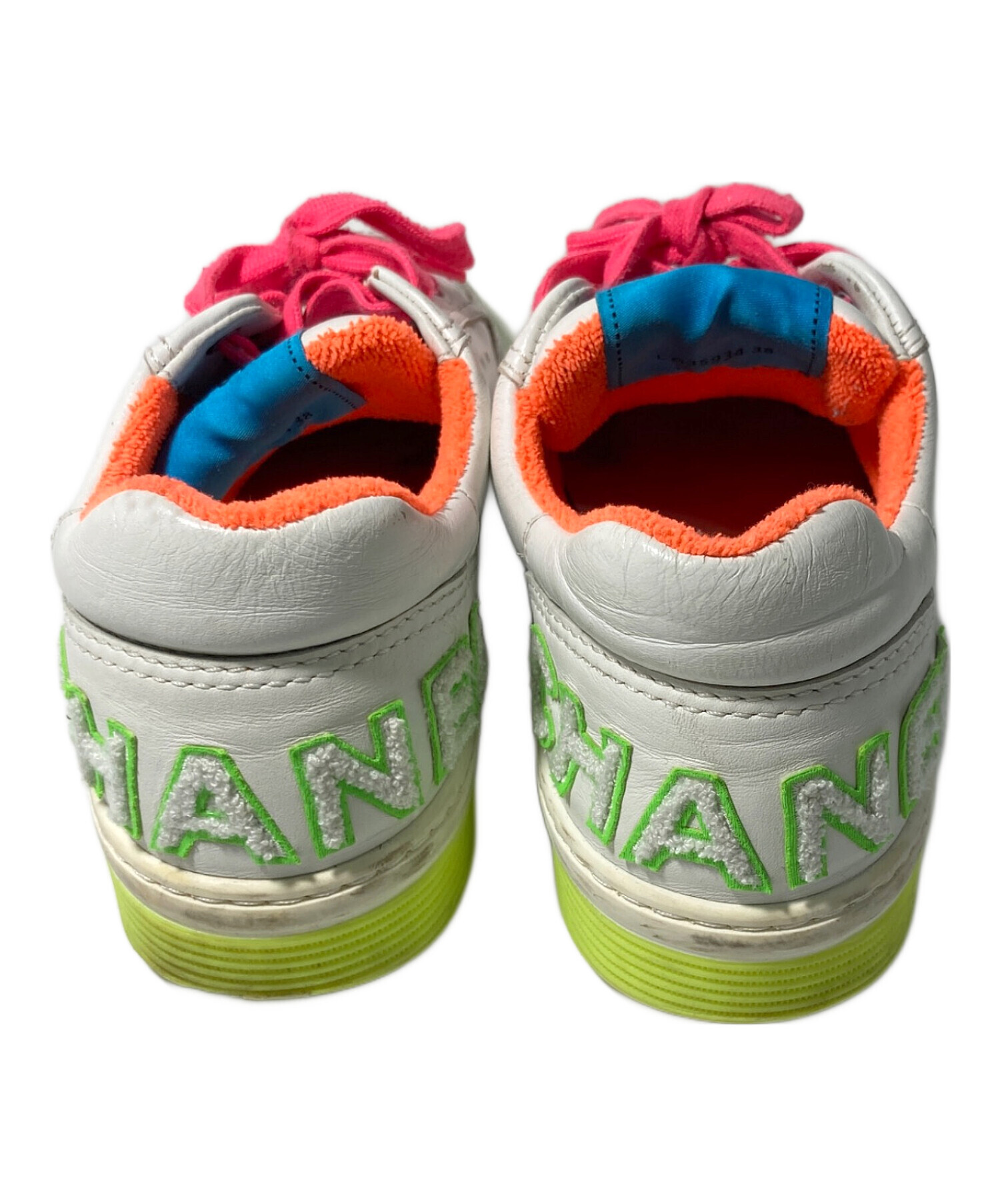 シャネル スニーカー 38 中古・古着通販】CHANEL (シャネル) スニーカー ホワイト サイズ:38