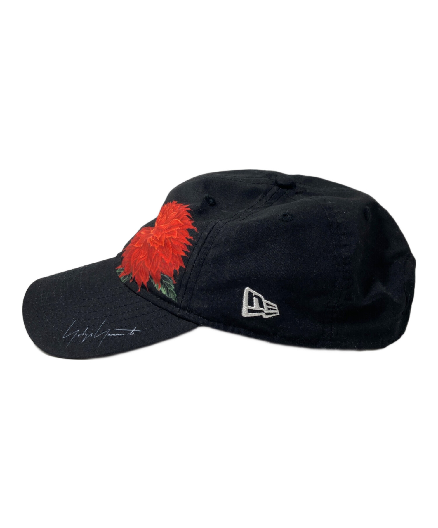 3月中値引きYohji Yamamoto 黒 赤い花刺繍 ベースボールキャップ 中古・古着通販】New Era (ニューエラ) Yohji Yamamoto pour homme