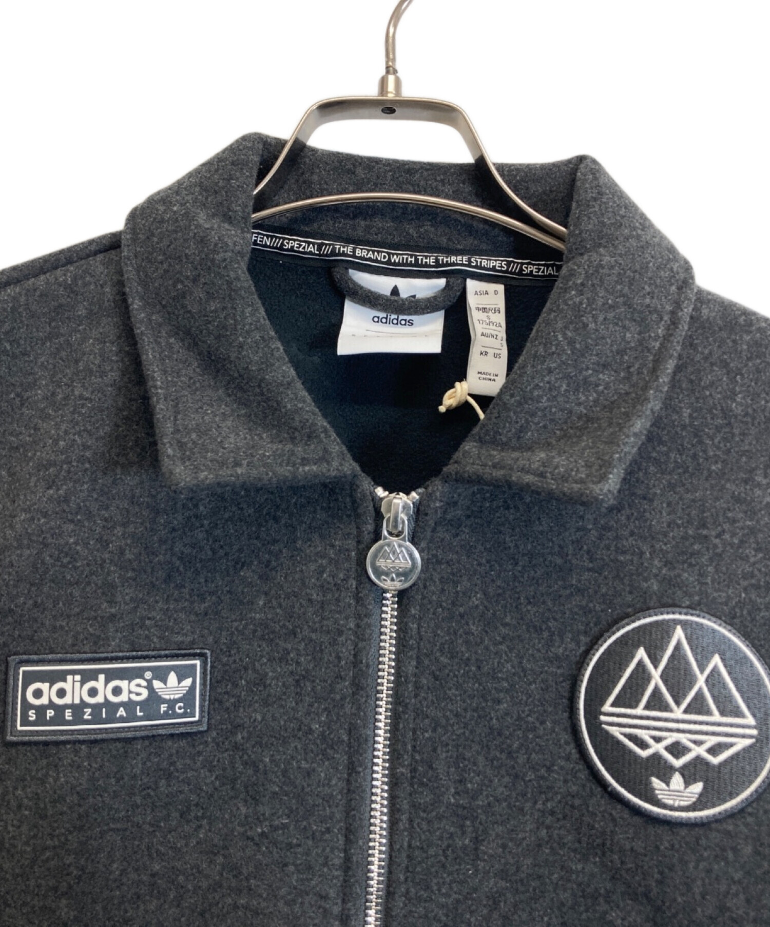 中古・古着通販】adidas (アディダス) ロゴワッペン フルジップ