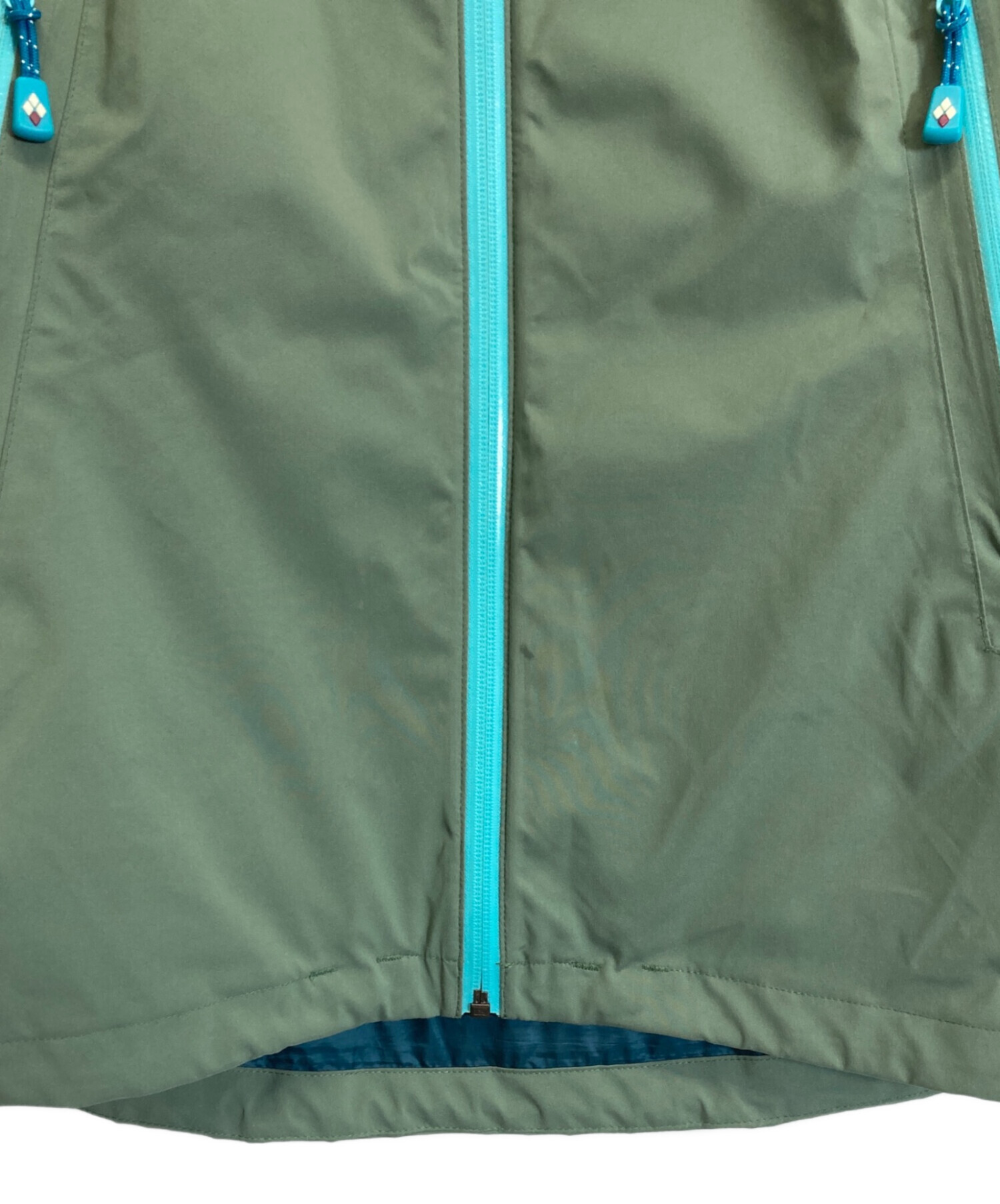 中古・古着通販】mont-bell (モンベル) マウンテンパーカー 黄緑 中古・古着通販】mont-bell (モンベル) マウンテンパーカー 黄緑