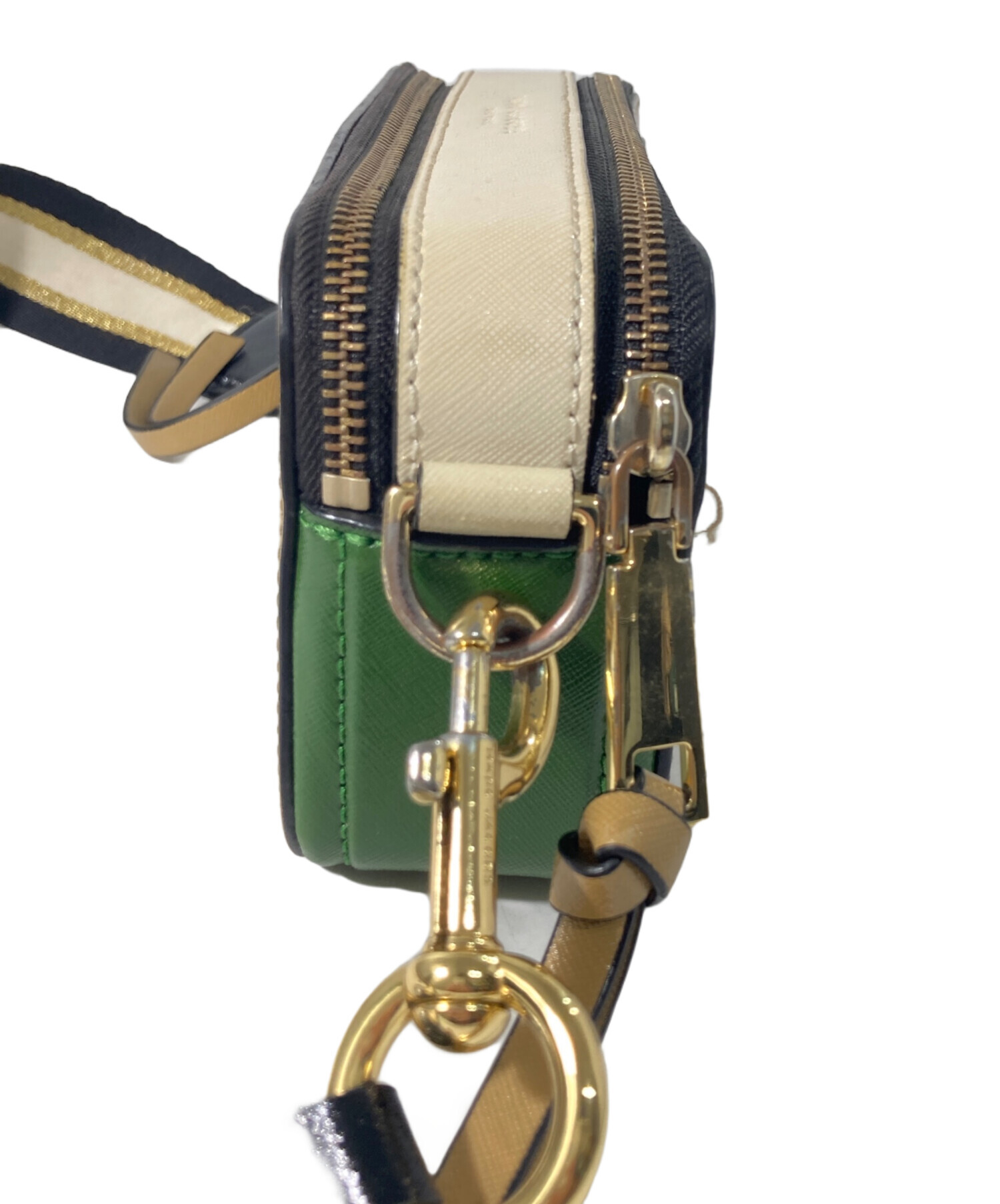 MARC JACOBS マークジェイコブス ショルダーバッグ  ゴールド 【古着】【中古】【送料無料】 中古・古着通販】MARC JACOBS (マークジェイコブス) ショルダーバッグ
