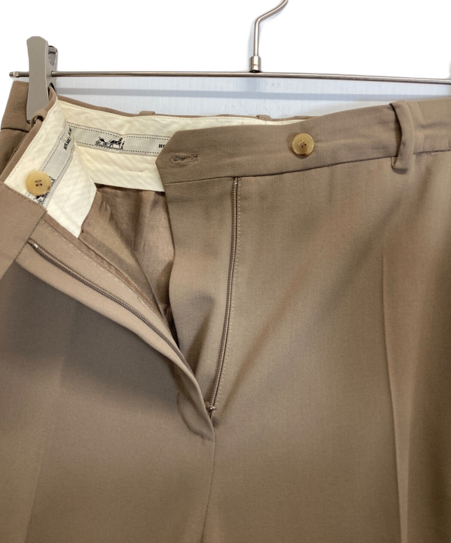 HERMES ベージュ パンツ 中古・古着通販】HERMES (エルメス) スラックス ベージュ サイズ:42
