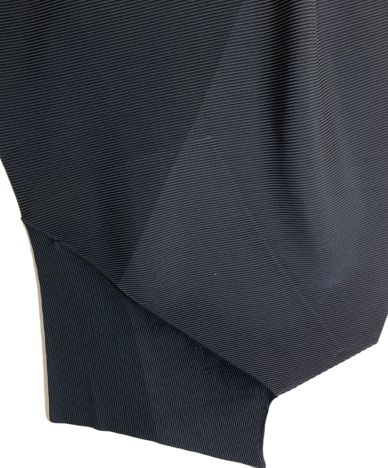 中古・古着通販】ISSEY MIYAKE (イッセイミヤケ) 変形プリーツ