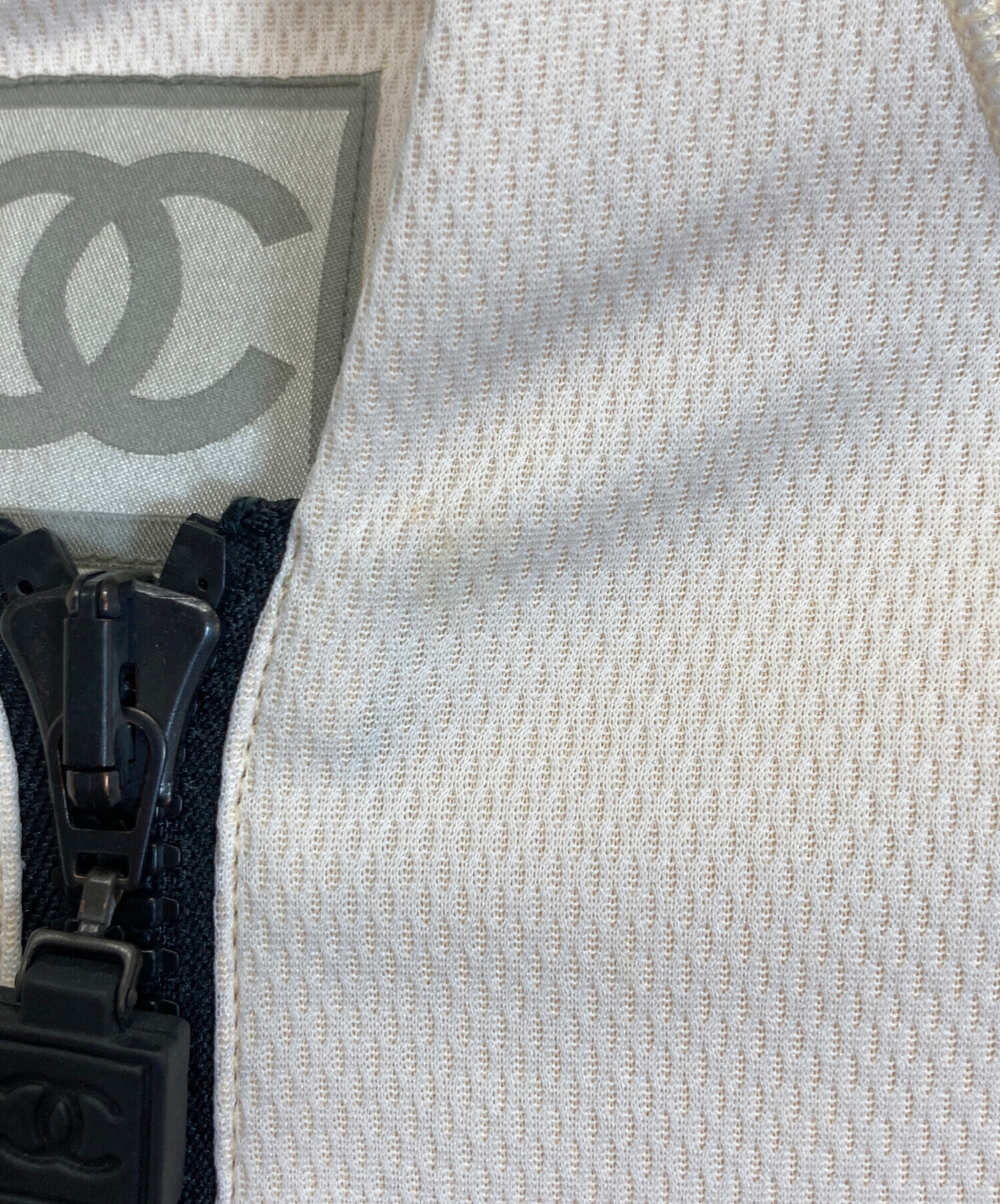 中古・古着通販】CHANEL (シャネル) トラックジャケット アイボリー