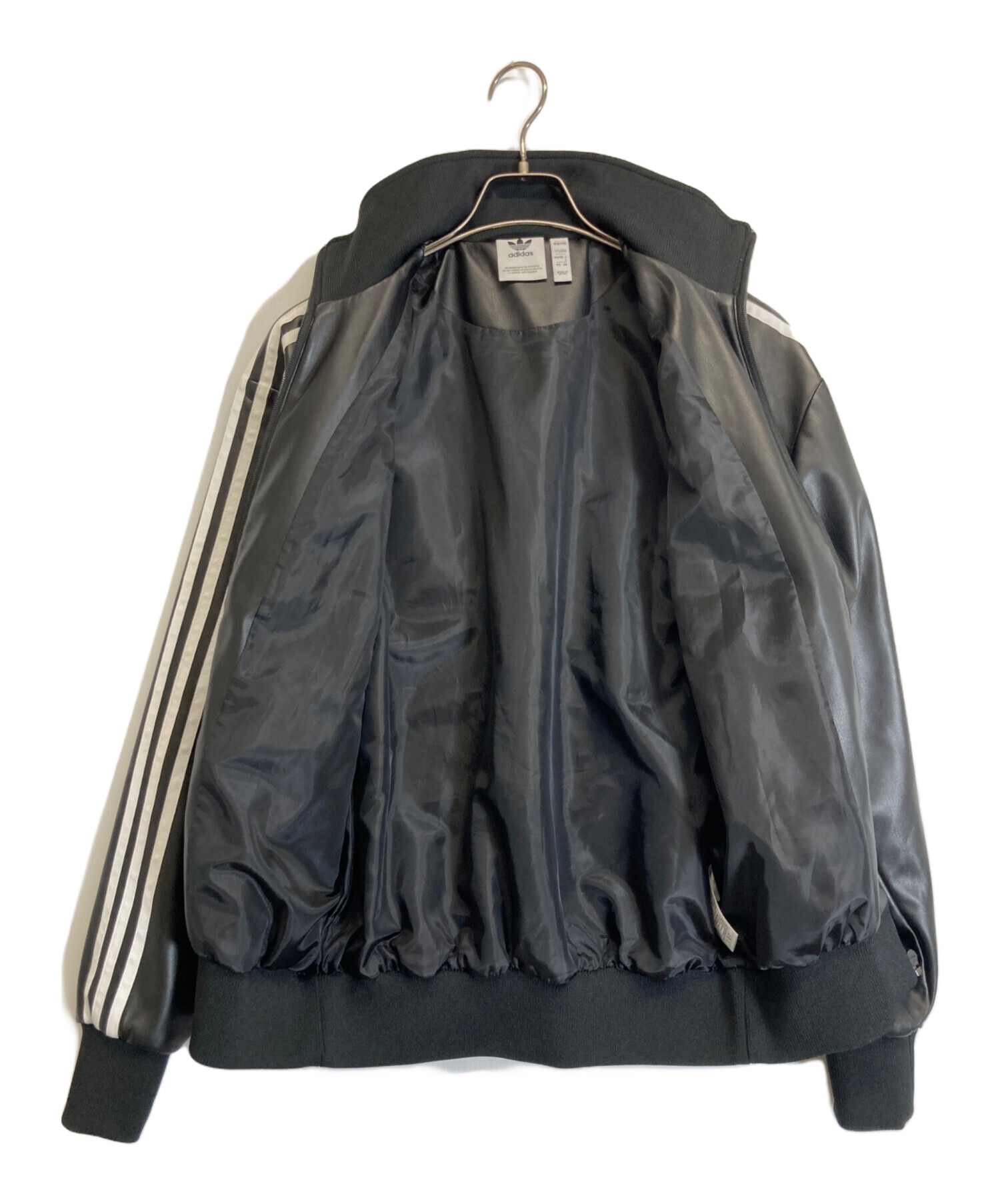 中古・古着通販】adidas (アディダス) フェイクレザー アディカラー