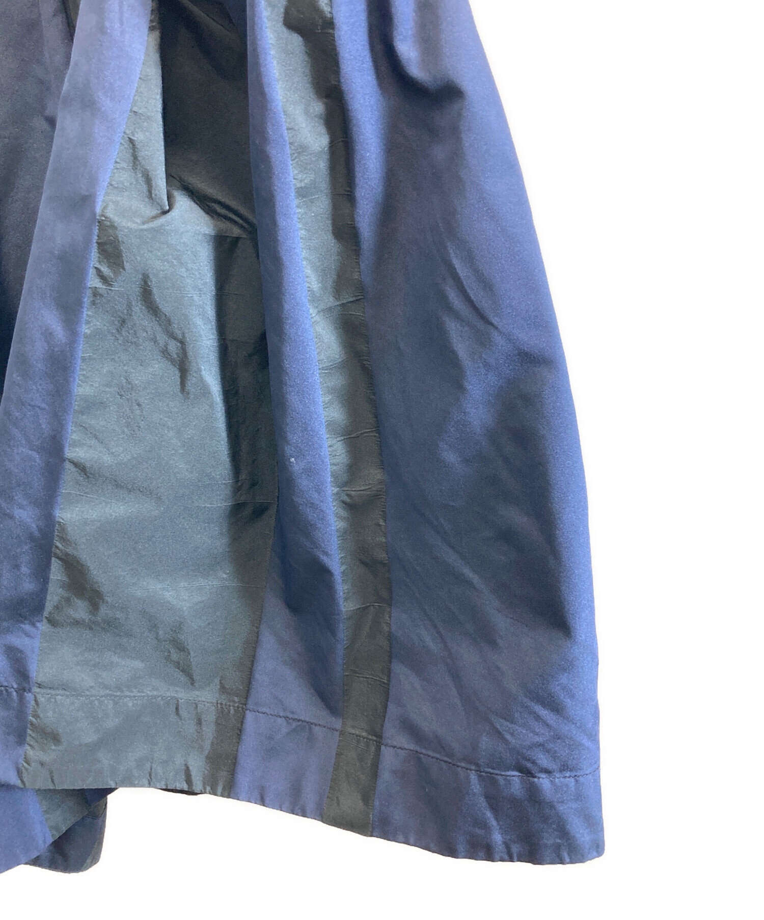 ヴィヴィアンウエストウッド タグ付き スカート ネイビー イタリア製 無地 紺色 中古・古着通販】Vivienne Westwood (ヴィヴィアンウエストウッド