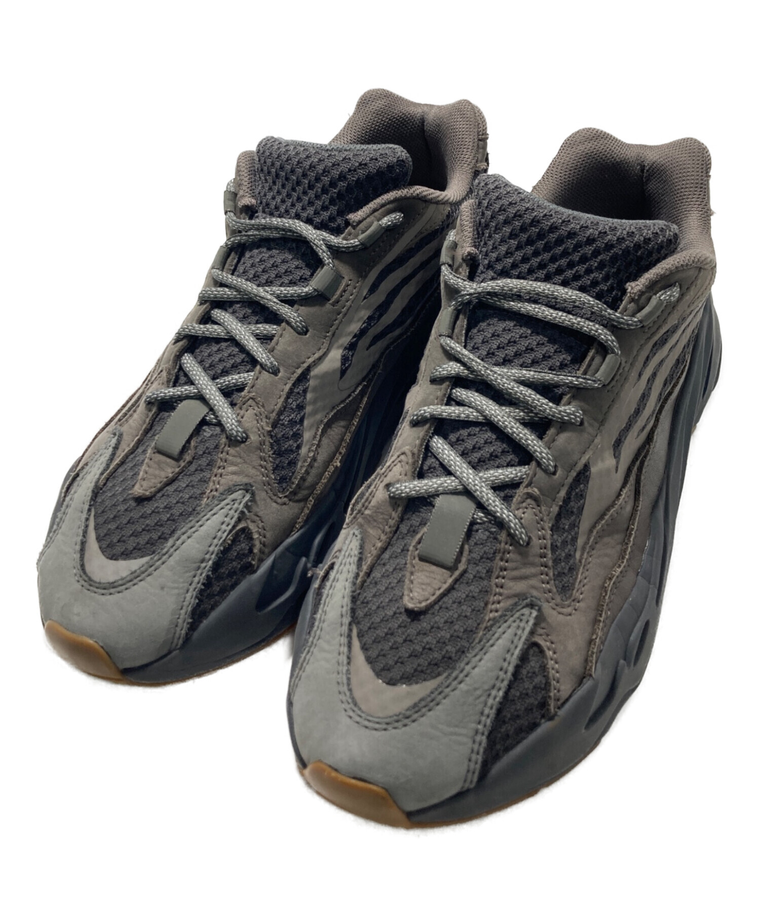 中古・古着通販】adidas (アディダス) YEEZY BOOST 700 V2 グレー 