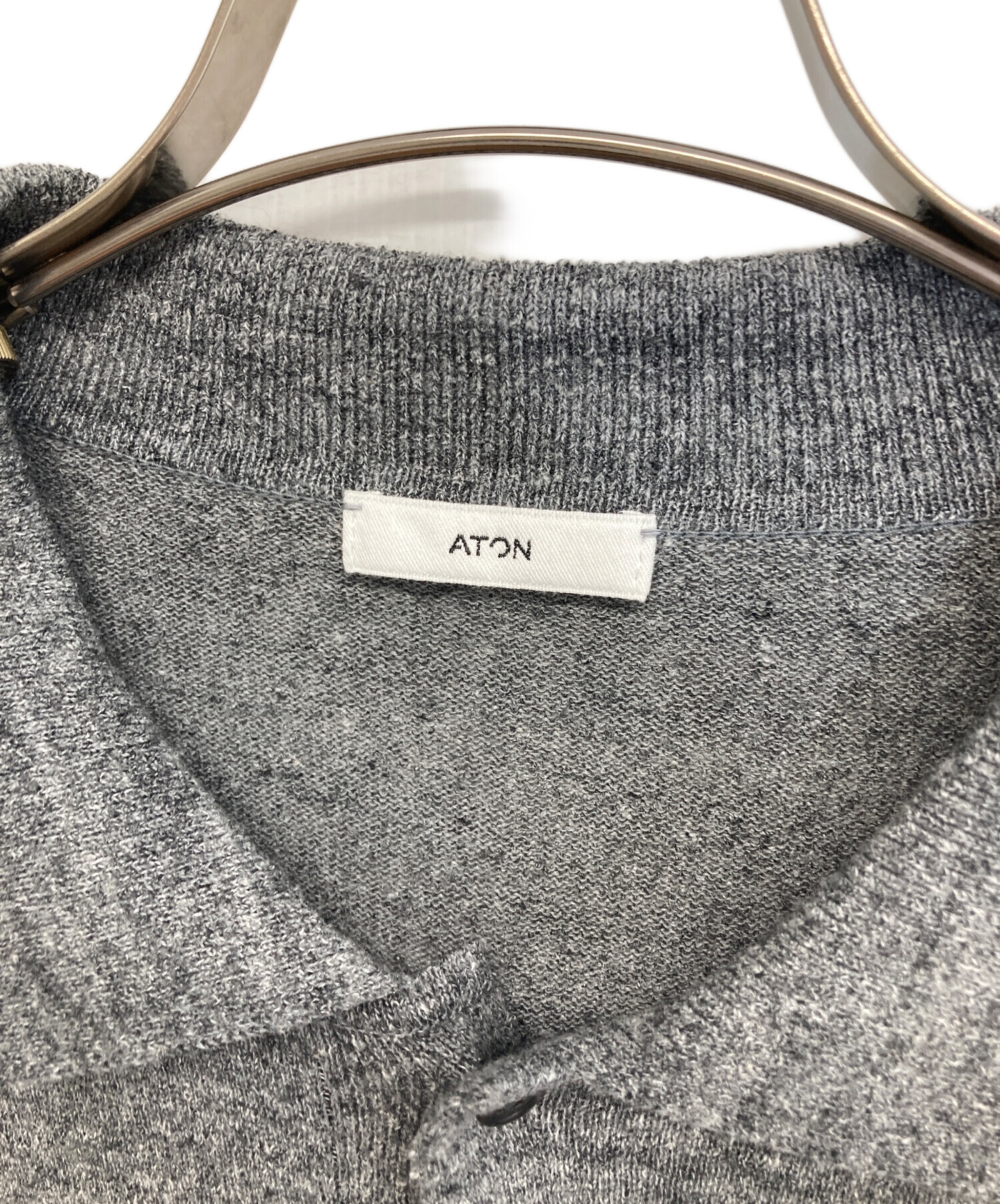 中古・古着通販】ATON (エイトン) カーディガン グレー サイズ:6 中古・古着通販】ATON (エイトン) カーディガン グレー サイズ:6