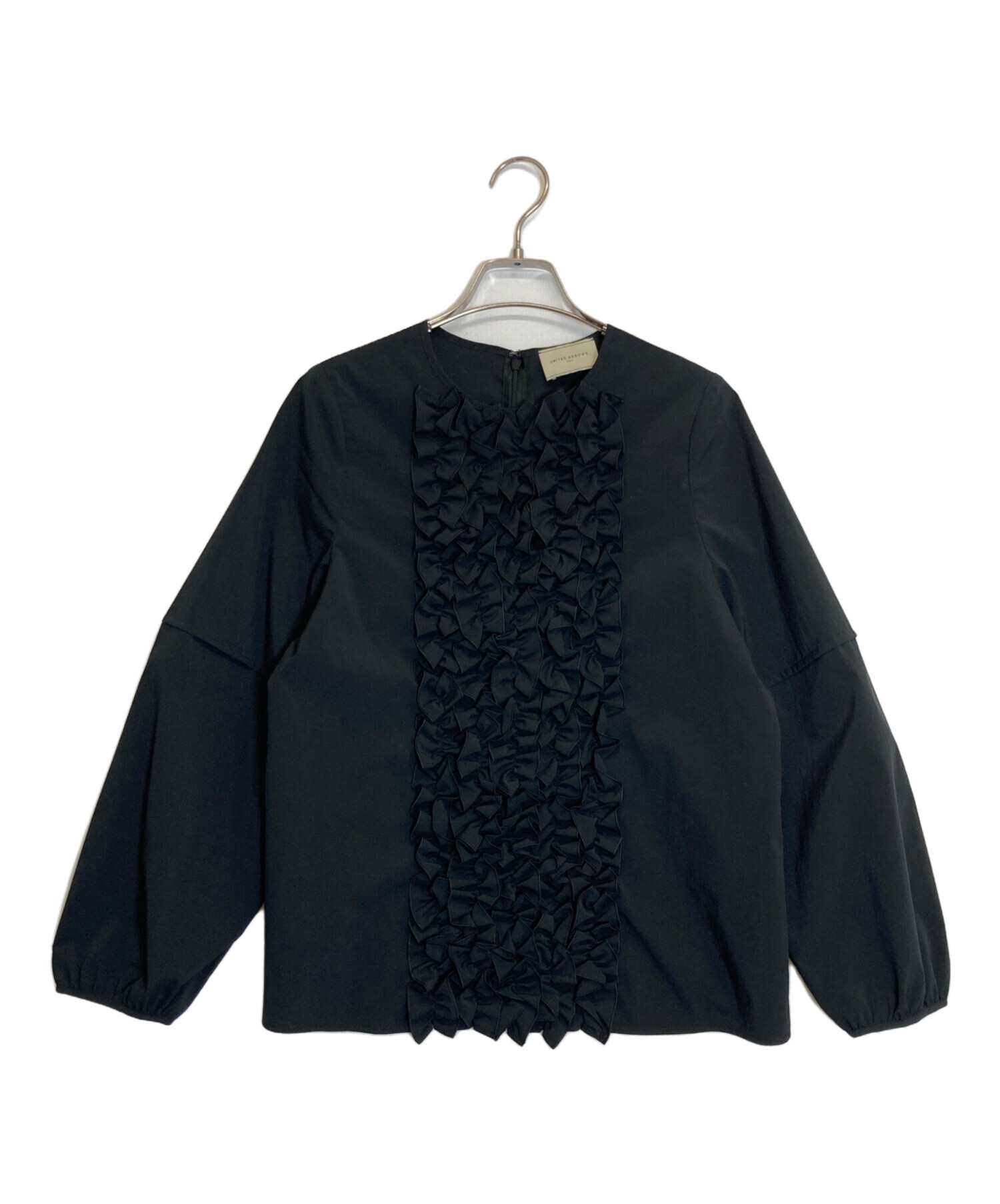 ユナイテッドアローズ UNITED ARROWS 黒 フリルブラウス 中古・古着通販】UNITED ARROWS TOKYO (ユナイテッドアローズ