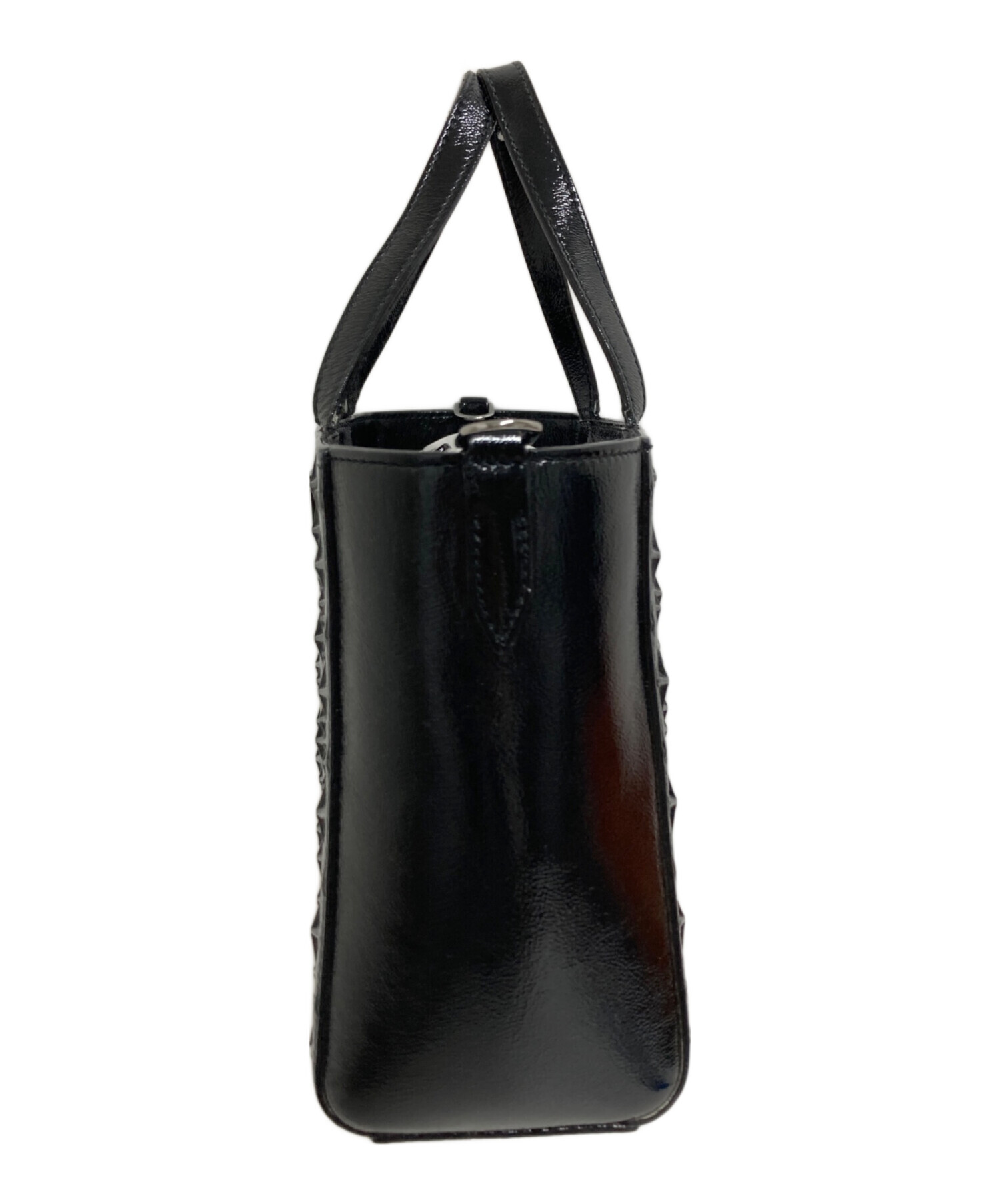 【極美品】ジミーチュウ トートバッグ ペガシ NS パテント エンボス ブラック 中古・古着通販】JIMMY CHOO (ジミーチュウ) ぺガシ パテントレザー