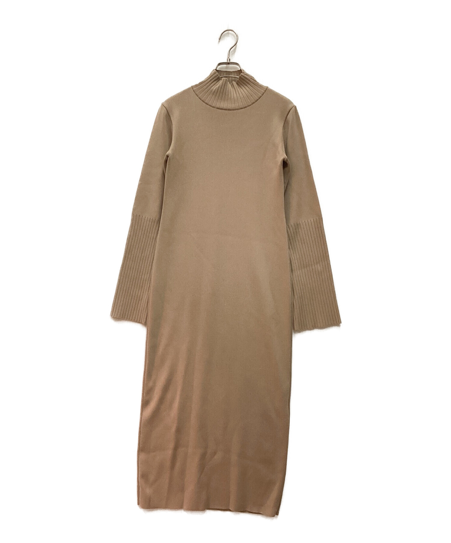 ノーブル NOBLE 総針Iラインニットワンピース ロング ベージュ /DF