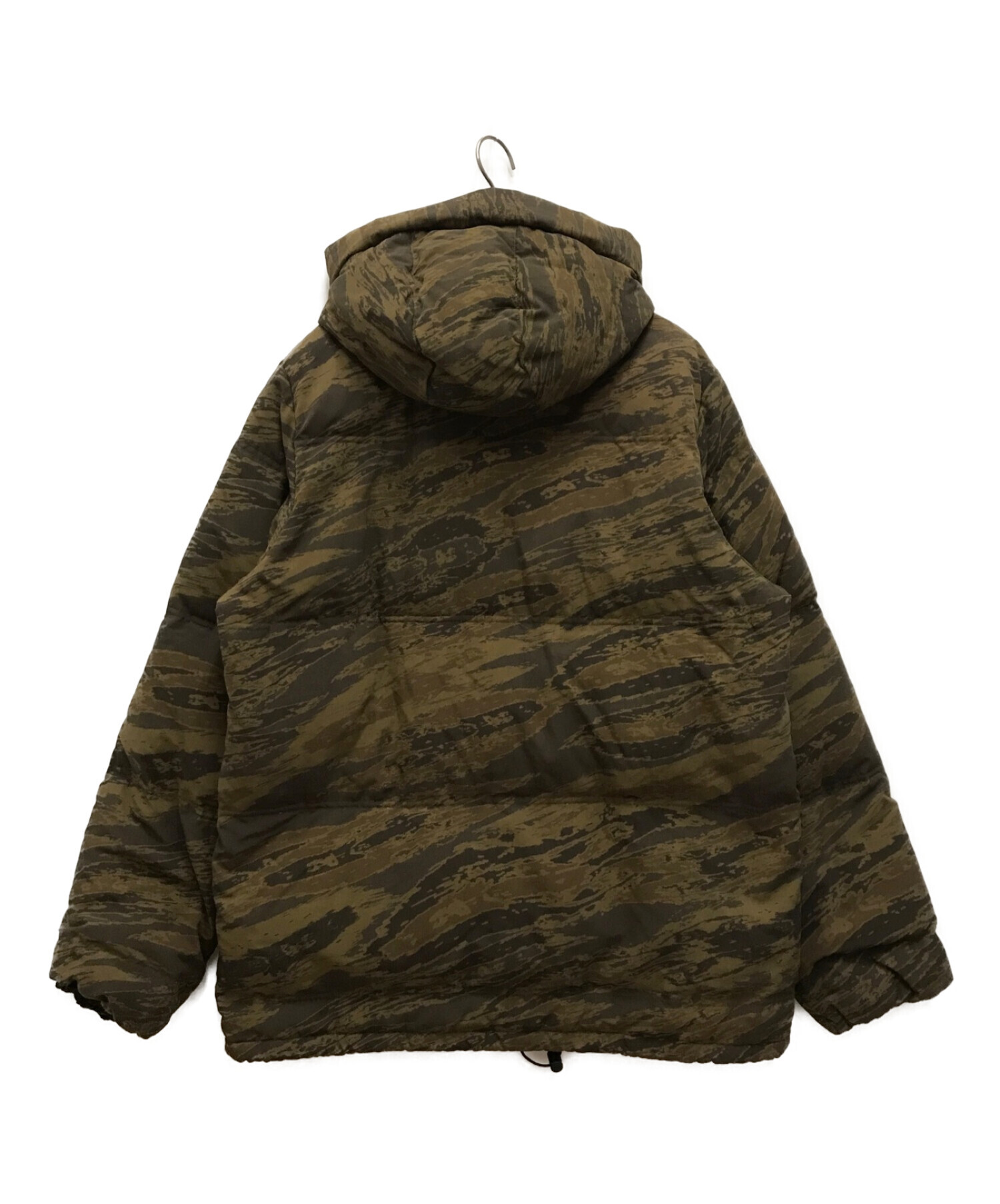 中古・古着通販】BACK CHANNEL (バックチャンネル) カモ柄ダウン 中古・古着通販】BACK CHANNEL (バックチャンネル) カモ柄ダウン