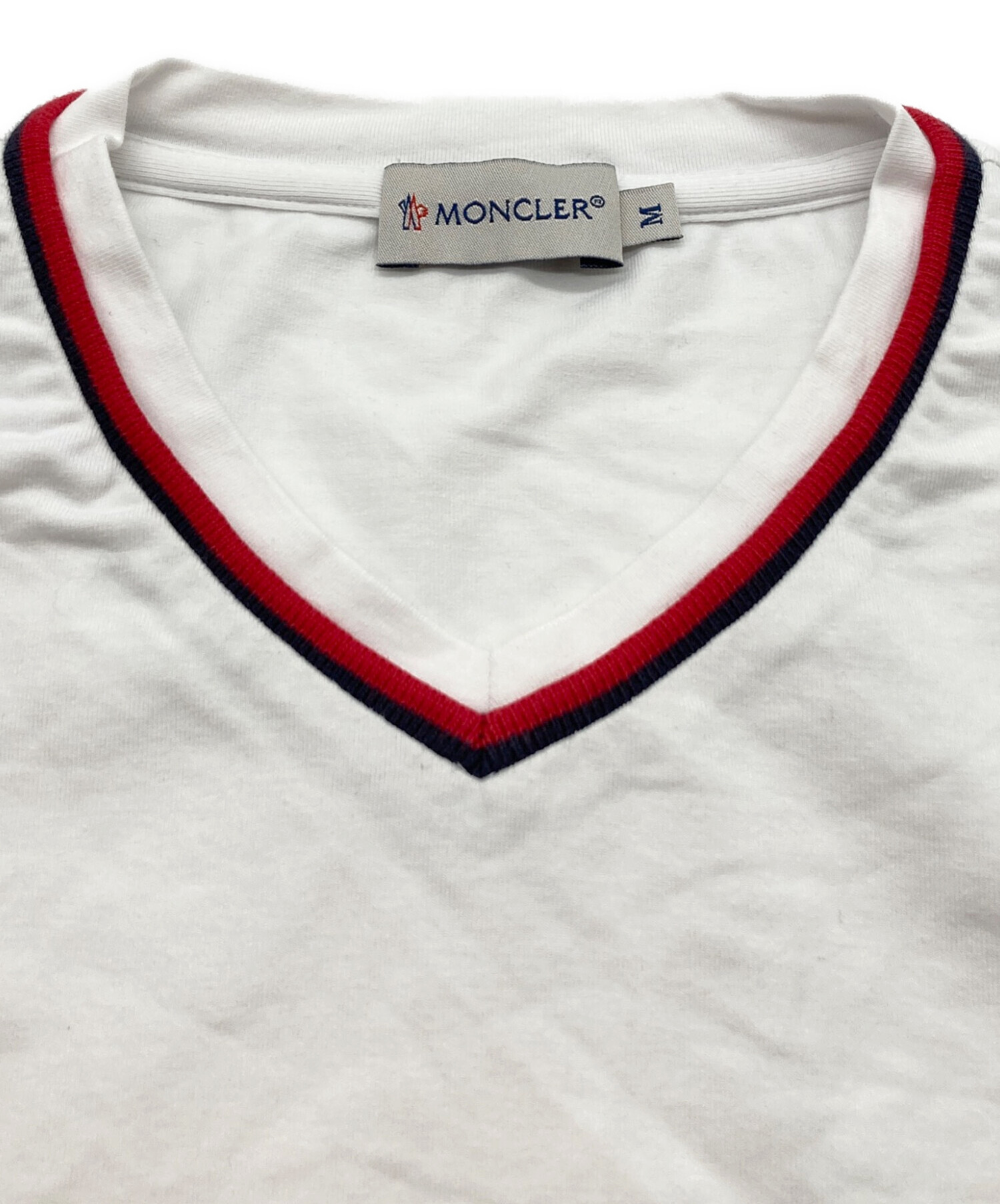 中古・古着通販】MONCLER (モンクレール) VネックワッペンTシャツ 