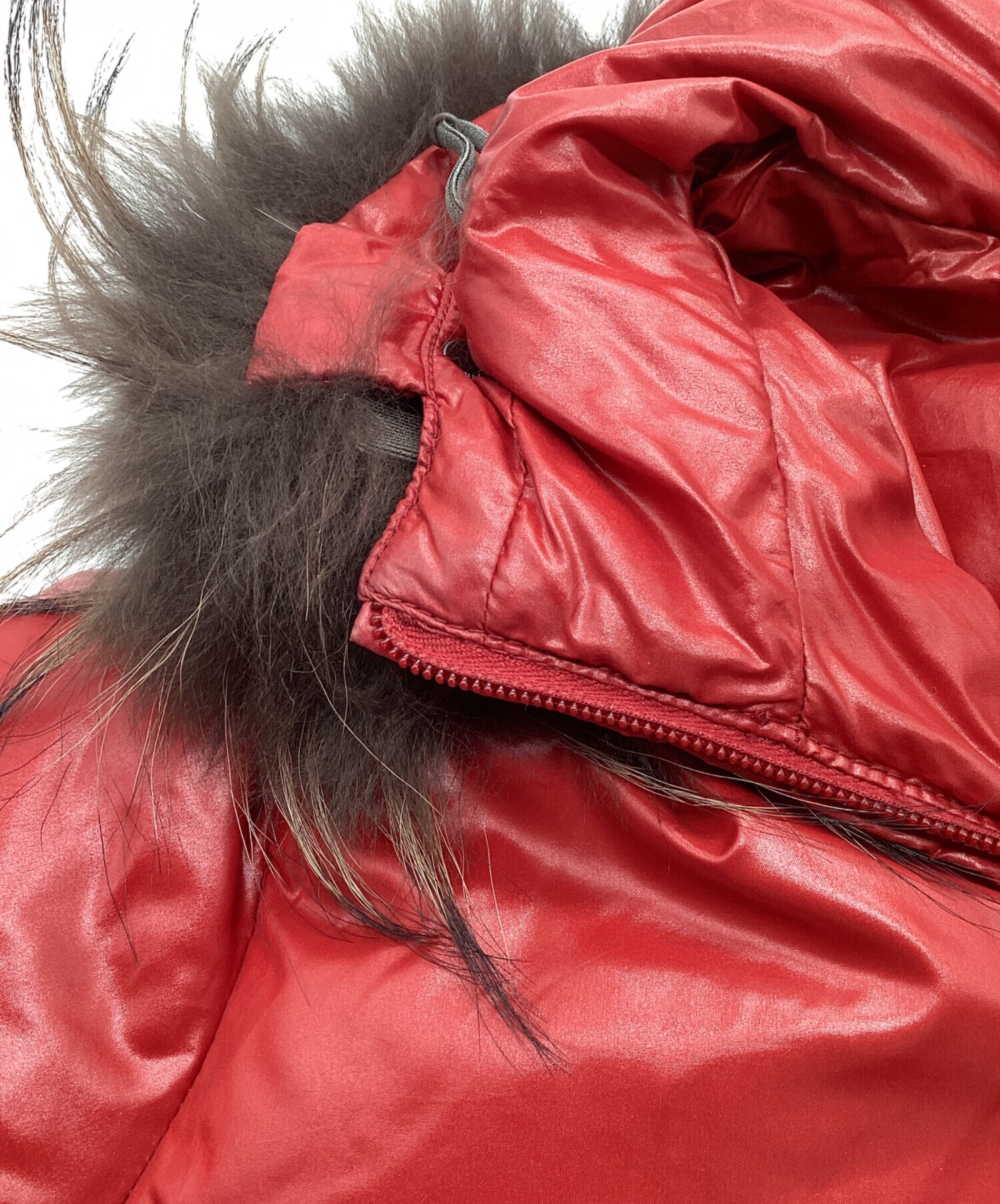 DUVETICA レッド ダウンジャケット フード付き 中古・古着通販】DUVETICA (デュベティカ) ダウンジャケット レッド