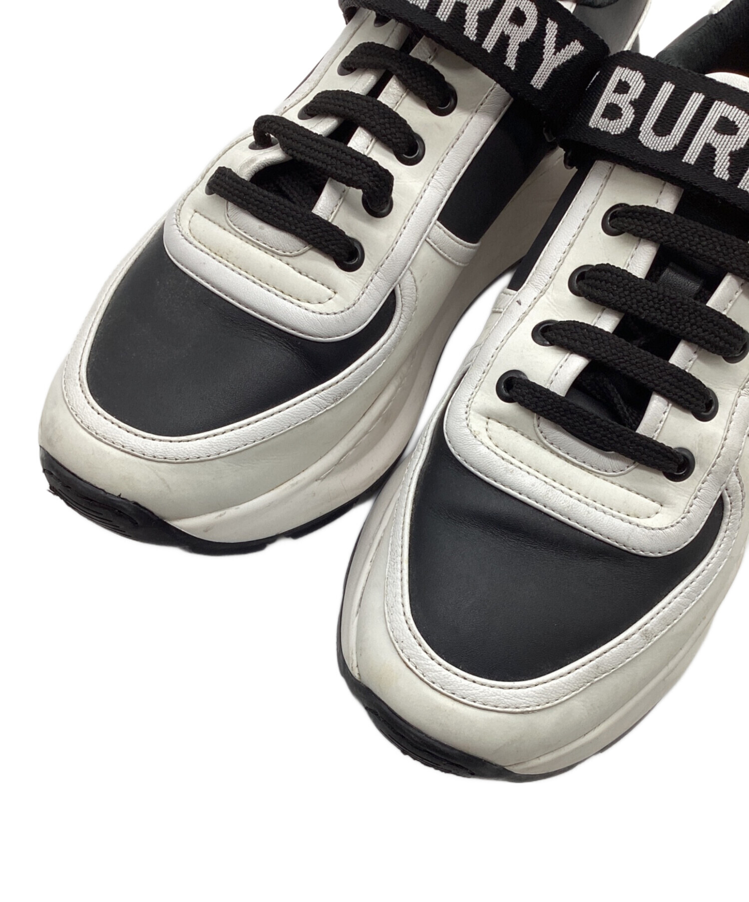 人気スニーカー♡BURBERRY RONNIE LOW SNEAKERS 【公式通販】