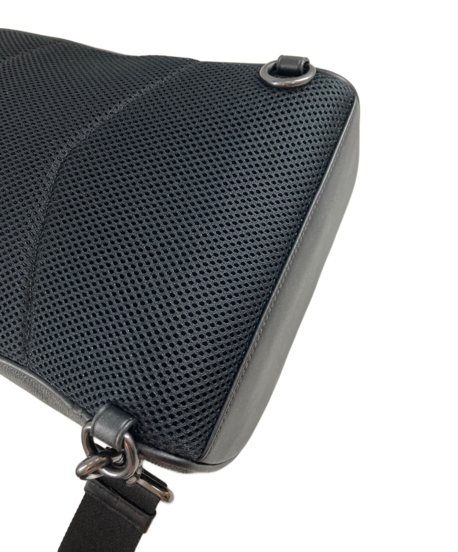 中古・古着通販】COACH (コーチ) ウエストバッグ ブラック｜ブランド