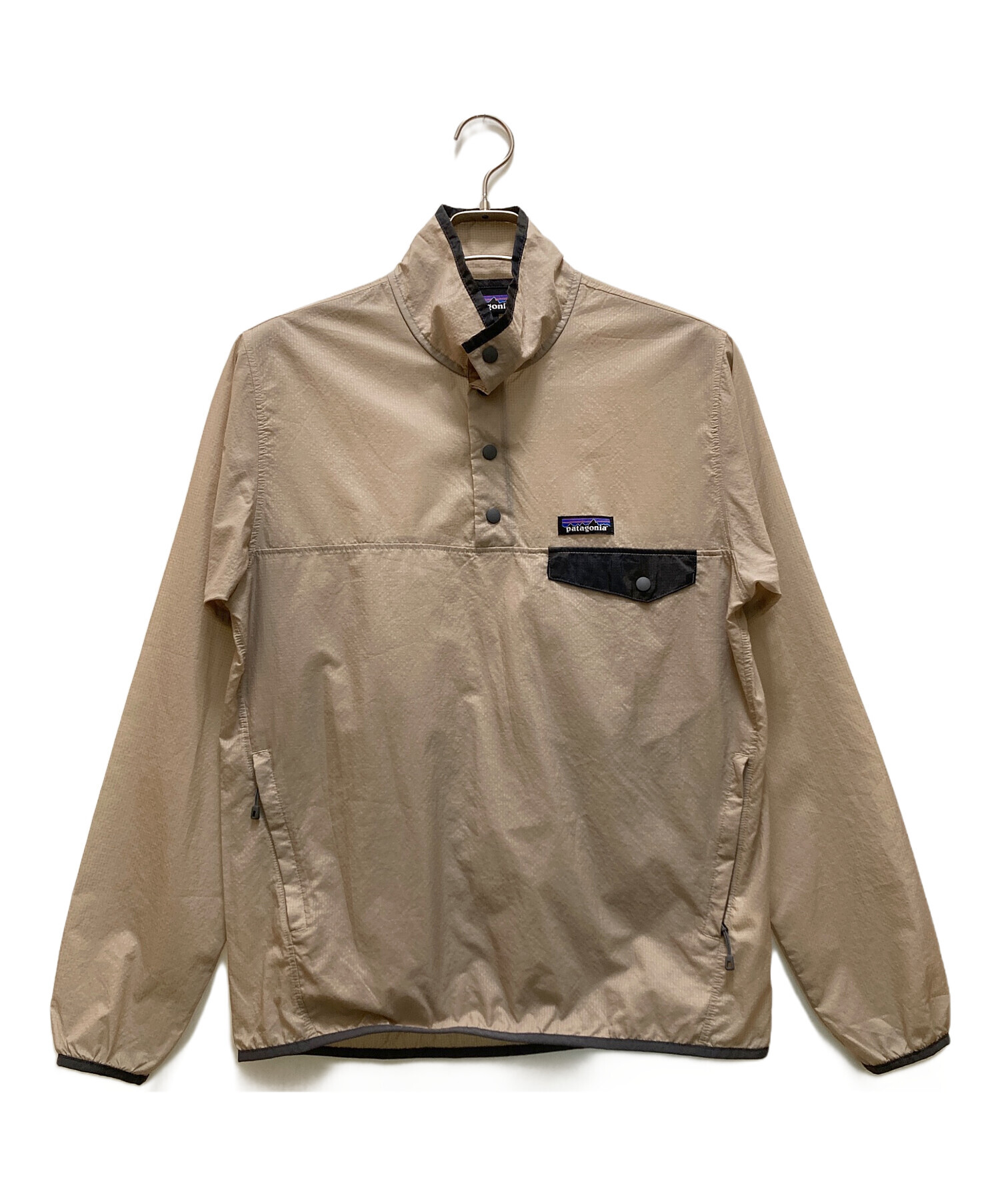 未使用　パタゴニア　スナップTフーディニ　ナイロン　ベージュ　XL 中古・古着通販】Patagonia (パタゴニア) フーディニスナップTプル