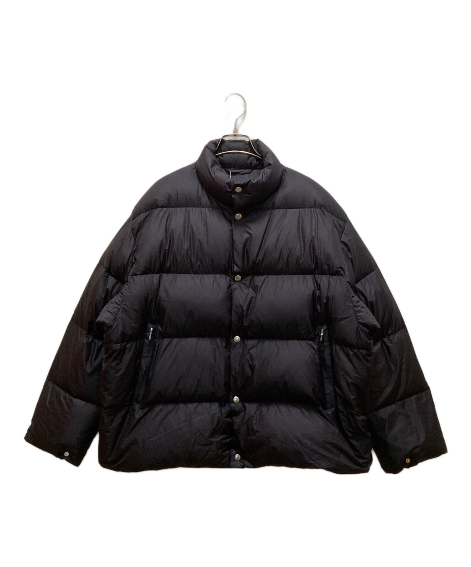 staff style "COMOLI" ダウン ジャケット ▫ Col : BLACK ※身長175cm、体重62kgの体型でサイズ3を着用 # comoli #25aw #citylights #citylightskumamoto #spiralcompany 25AW comoli ダウンジャケット ブラック サイズ2