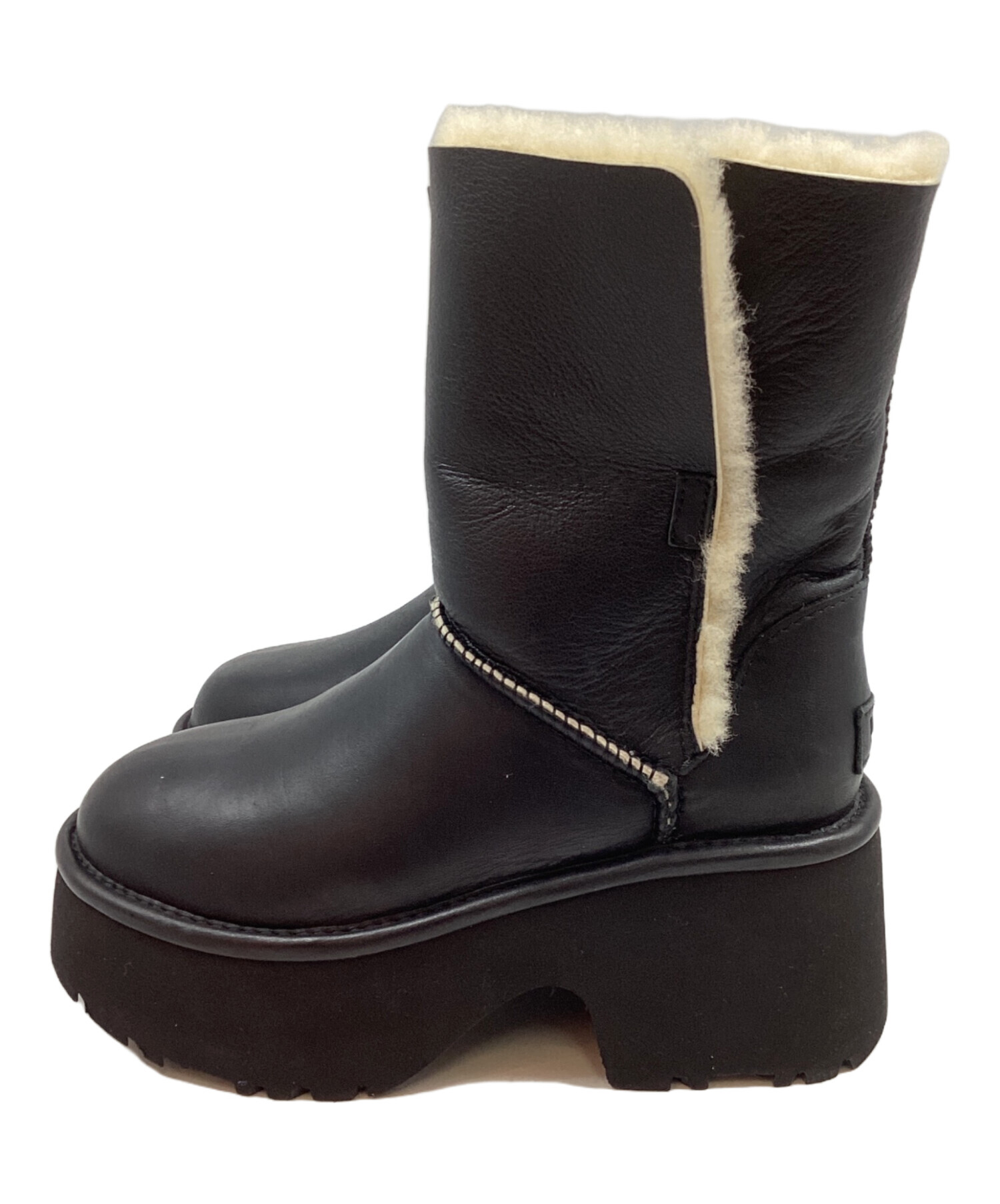 中古・古着通販】UGG (アグ) Esmee Leather Boot ブラック サイズ:22