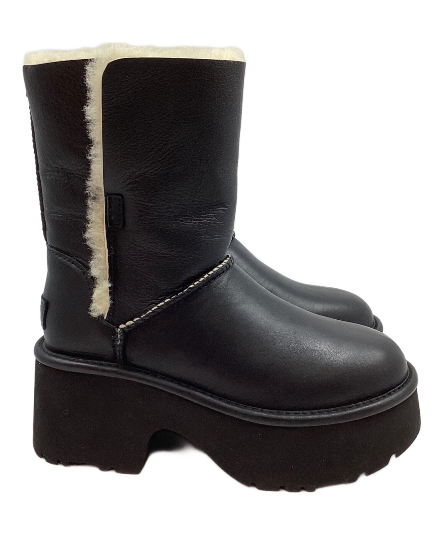 中古・古着通販】UGG (アグ) Esmee Leather Boot ブラック サイズ:22