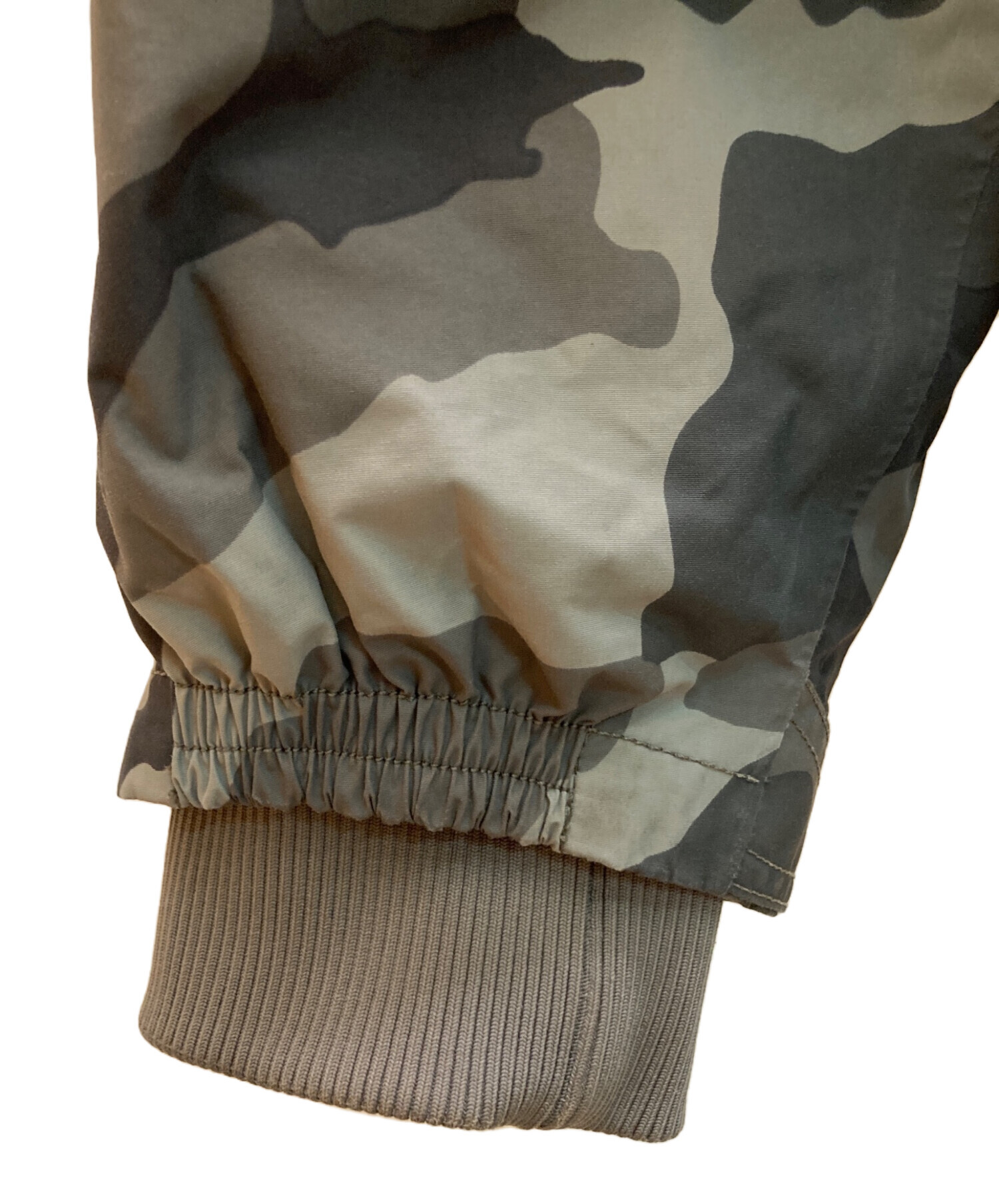 中古・古着通販】Columbia (コロンビア) ダウンライナー付 カモフラ