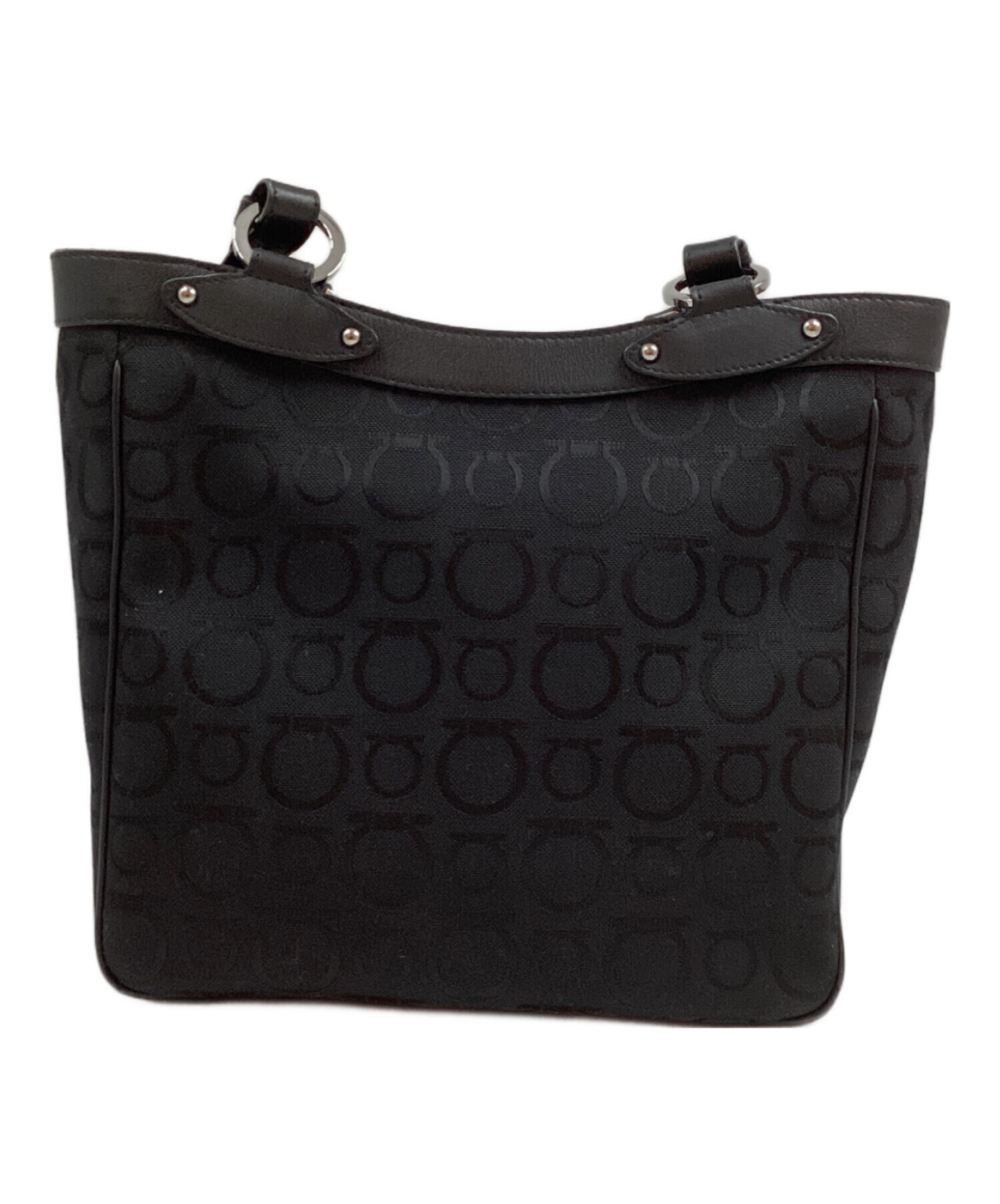 【ロペ】Salvatore Ferragamo ガンチーニトートバッグ 中古・古着通販】Salvatore Ferragamo (サルヴァトーレ フェラガモ