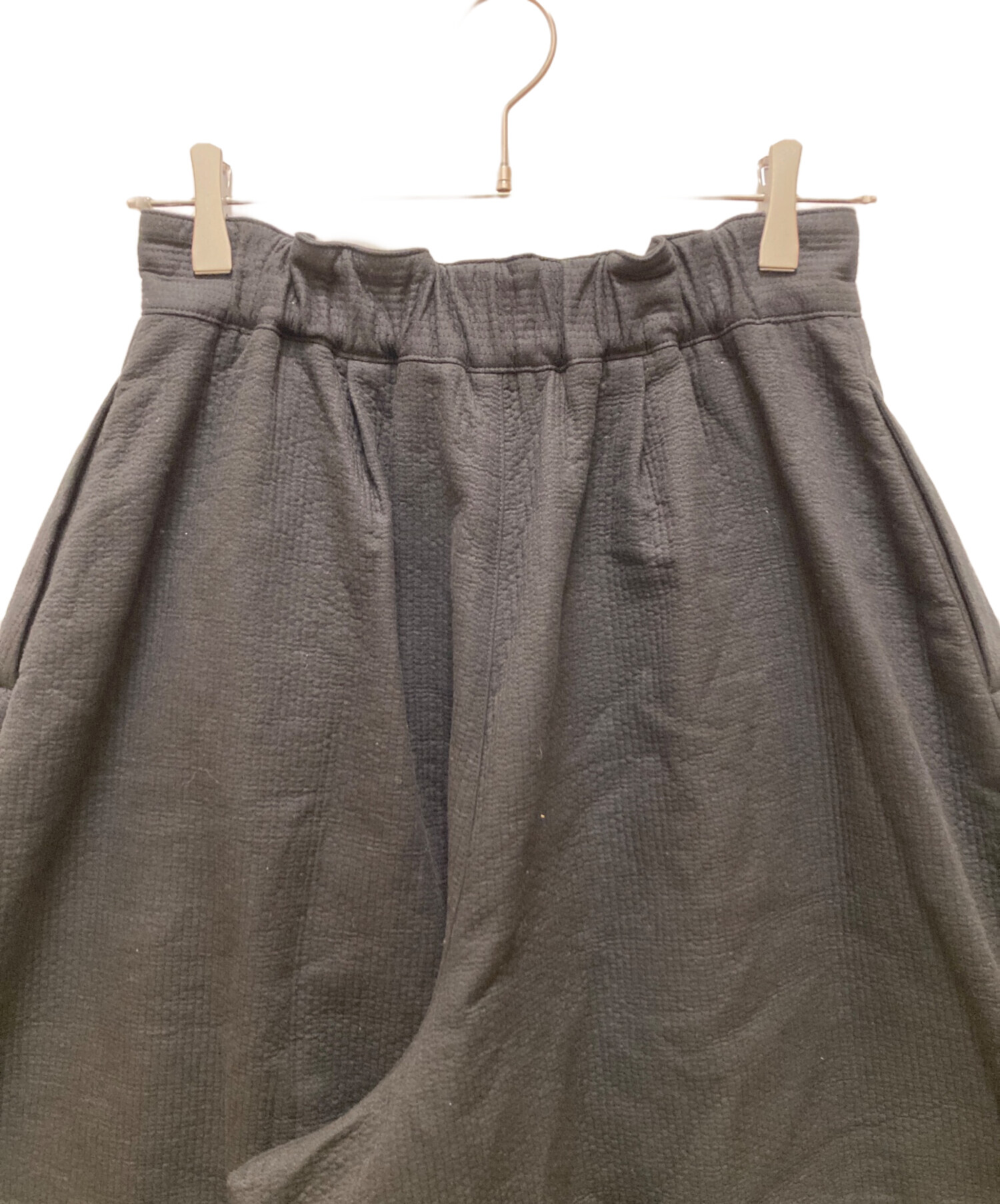 中古・古着通販】susuri (ススリ) ポーンキュロット パンツ ブラック