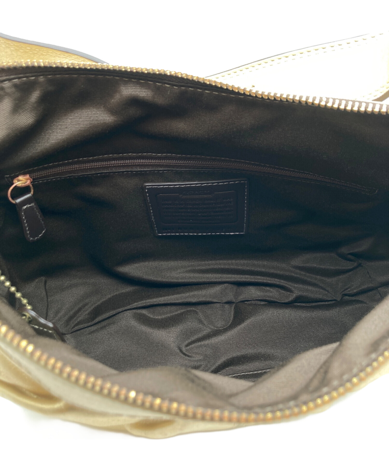 中古・古着通販】COACH (コーチ) ハーフムーン レザーワンショルダー