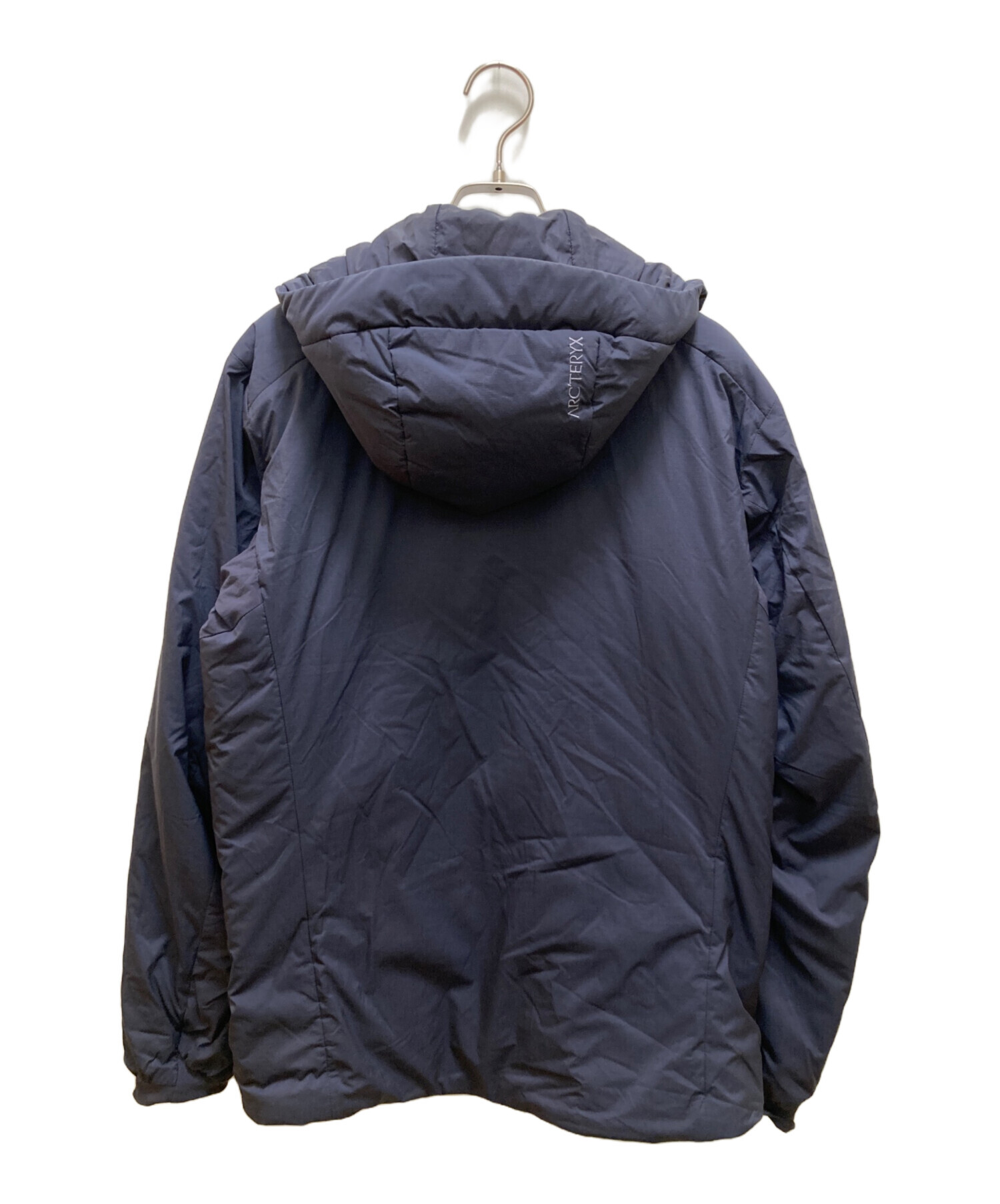 中古・古着通販】ARC'TERYX (アークテリクス) アトム ヘビーウェイト 中古・古着通販】ARC'TERYX (アークテリクス) アトム ヘビーウェイト