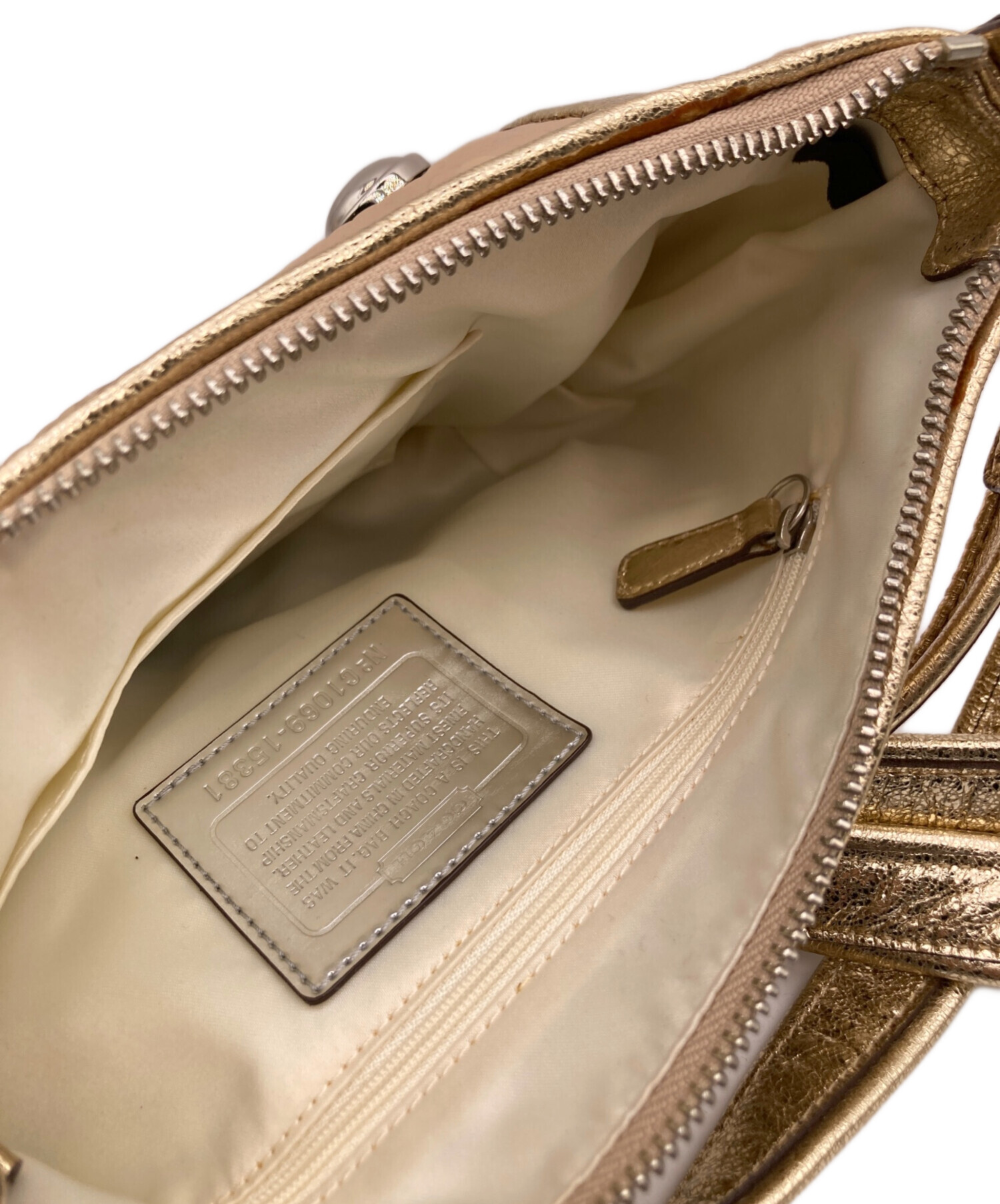中古・古着通販】COACH (コーチ) ポピー スパンコールクロスボディ