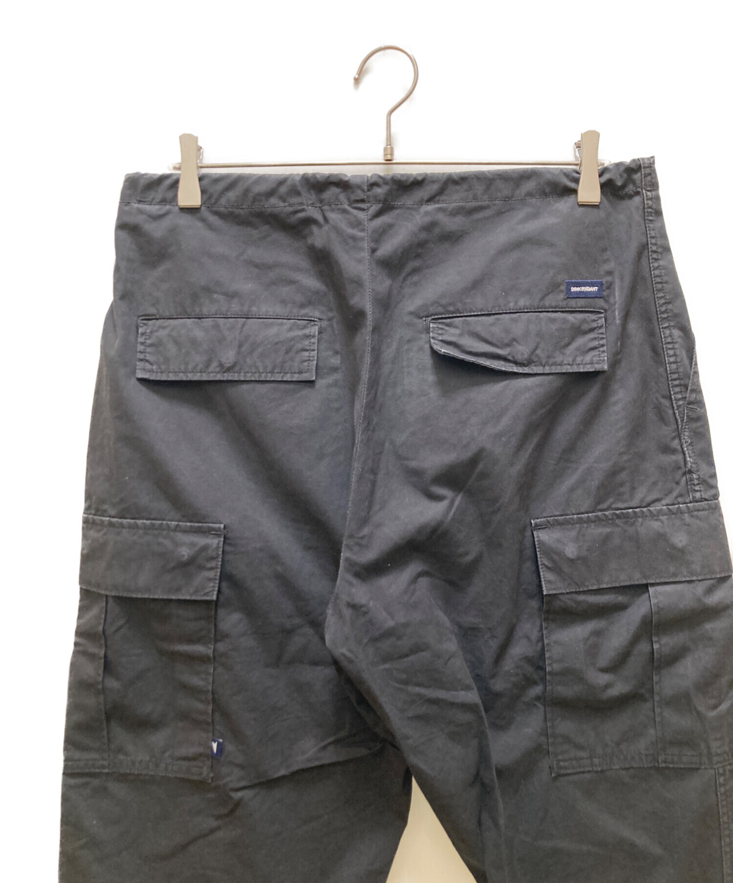 中古・古着通販】DESCENDANT (ディセンダント) カーゴパンツ ブラック