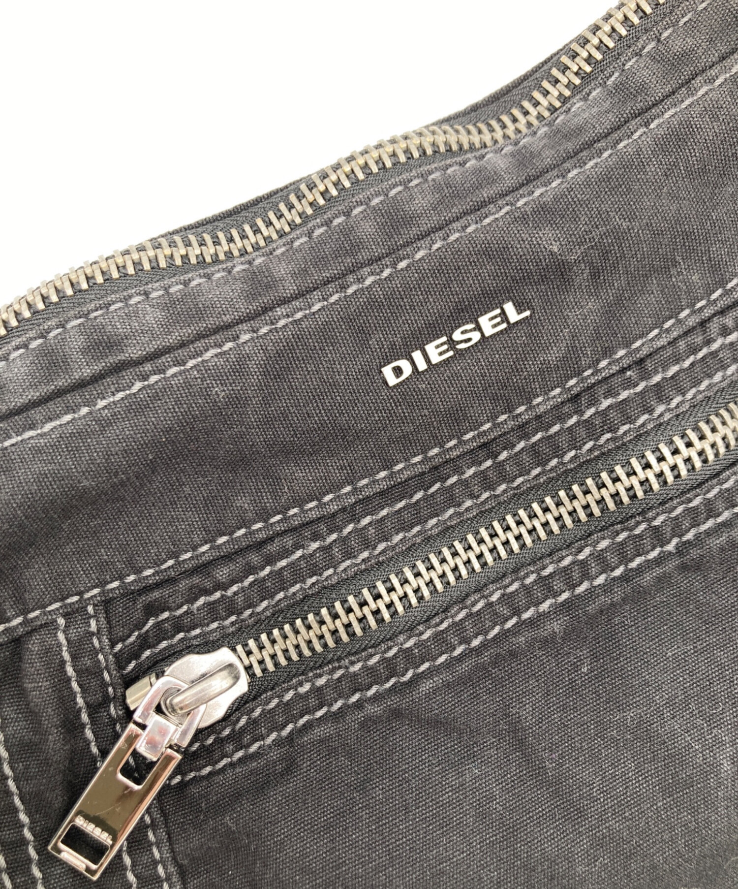 中古・古着通販】DIESEL (ディーゼル) 三日月型ショルダーバッグ 