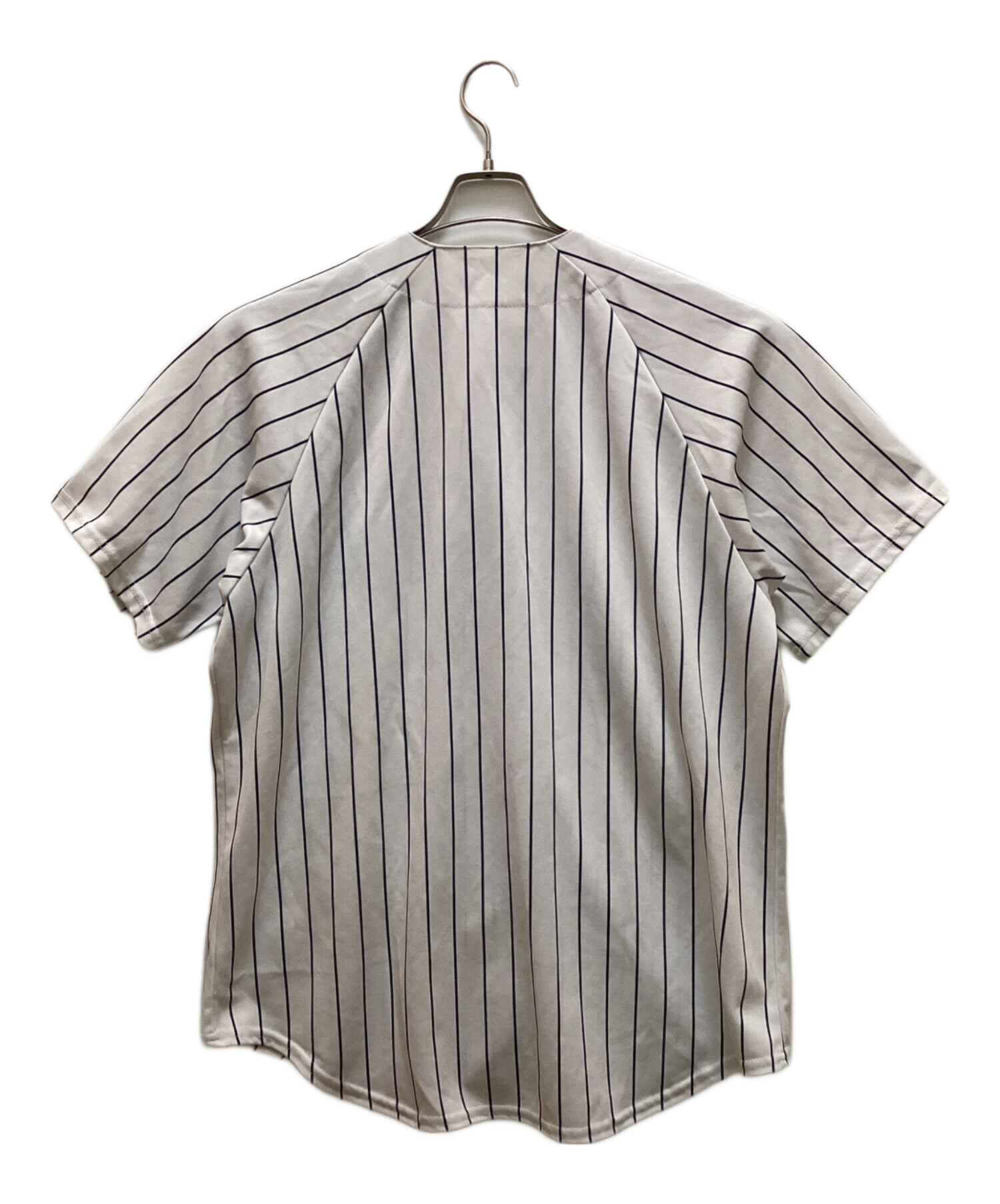 新品未使用　Majestic ニューヨークヤンキース ユニフォーム L タグ付き 中古・古着通販】Majestic (マジェスティック) ニューヨークヤンキース