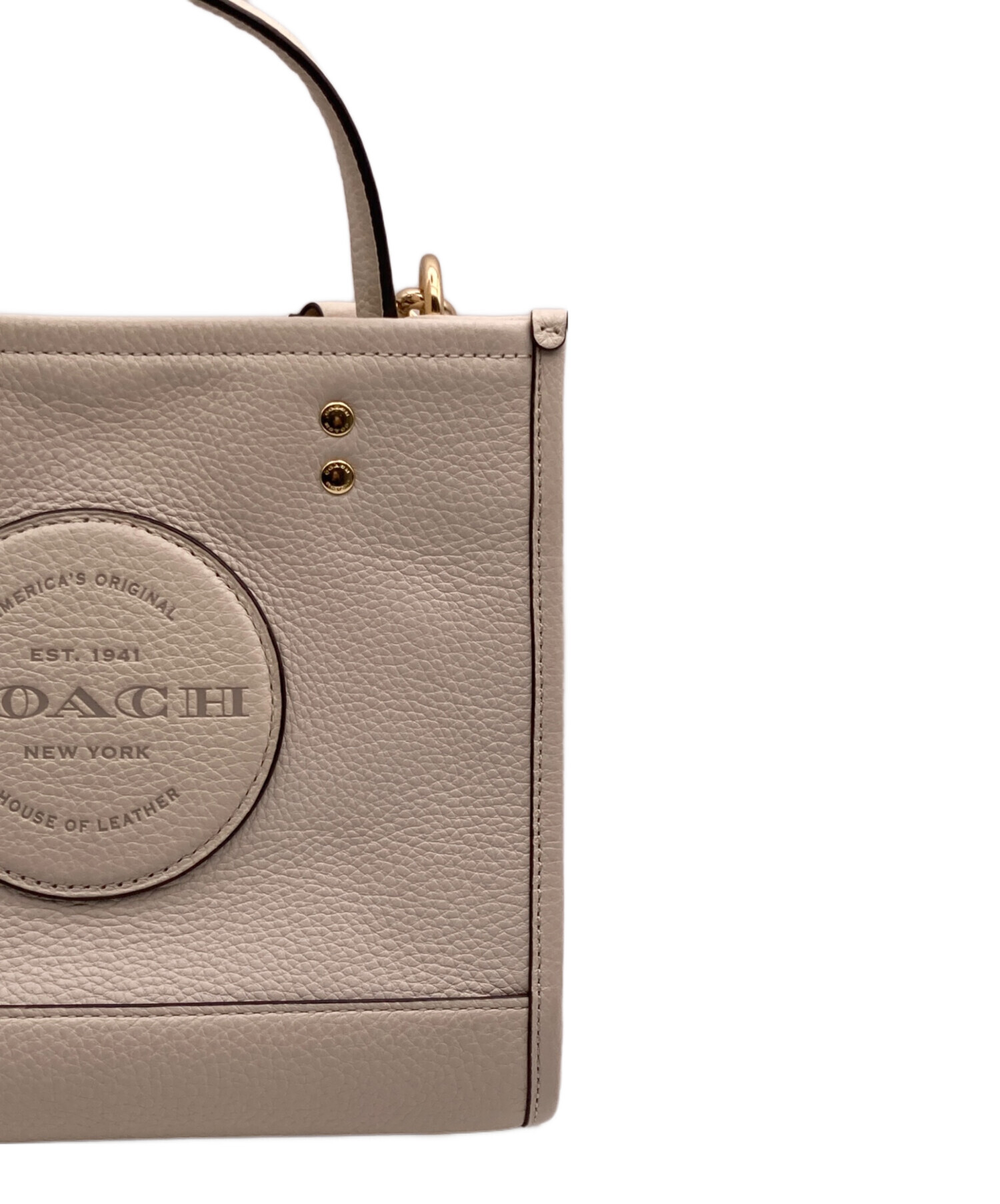 中古・古着通販】COACH (コーチ) デンプシー トート 22 ウィズ コーチ