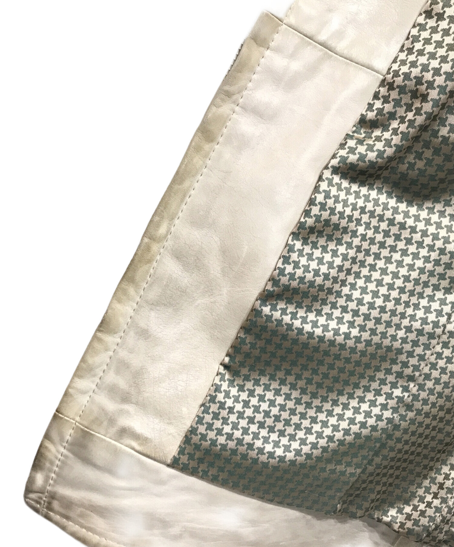 新品同様BURBERRY BLUE LABEL カーキ ジャケット 38 新品同様BURBERRY BLUE LABEL カーキ ジャケット 38 BURBERRY BLUE