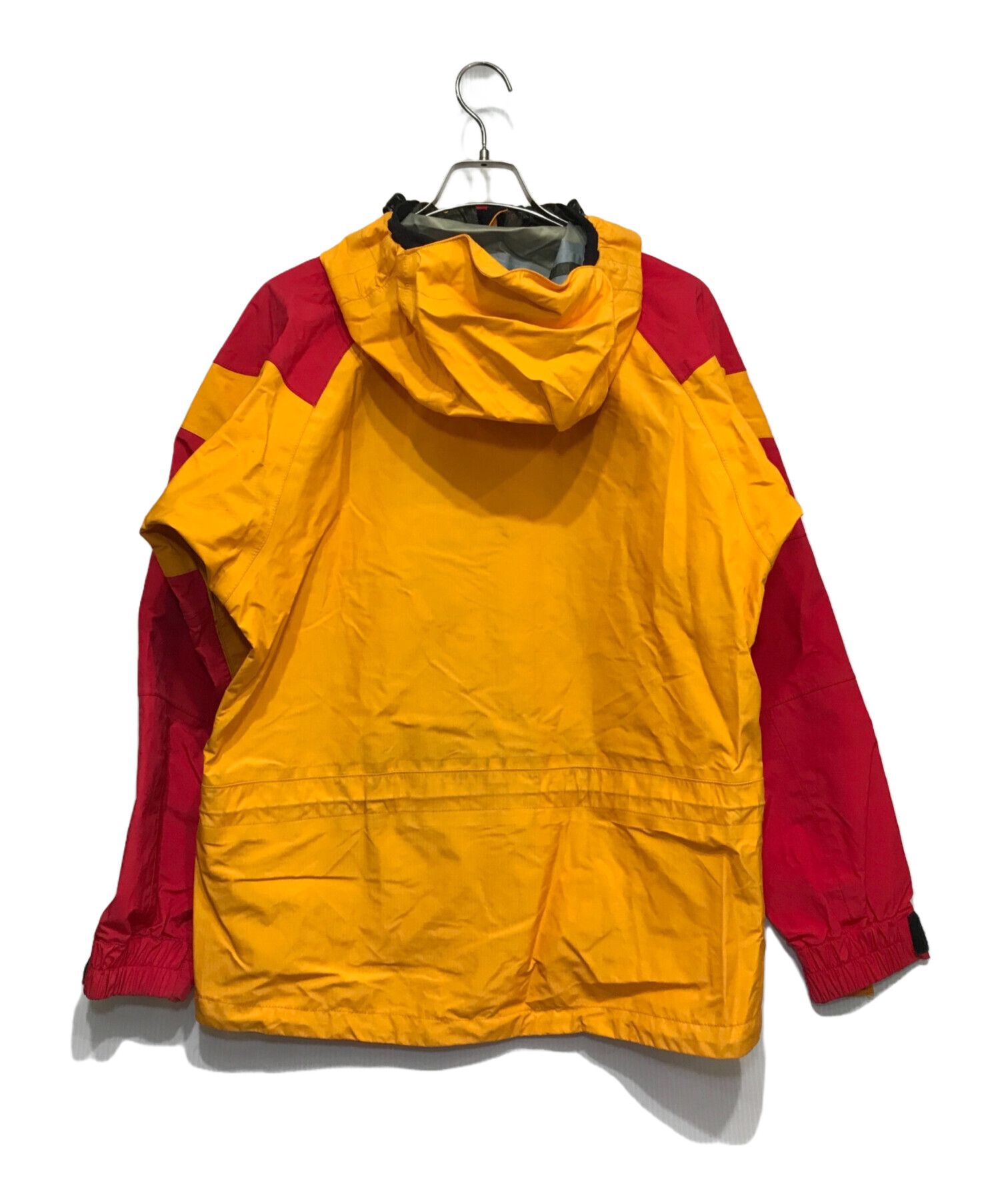 中古・古着通販】MARMOT (マーモット) 3 Ply Gore Tex Mt.Parka 中古・古着通販】MARMOT (マーモット) 3 Ply Gore Tex Mt.Parka