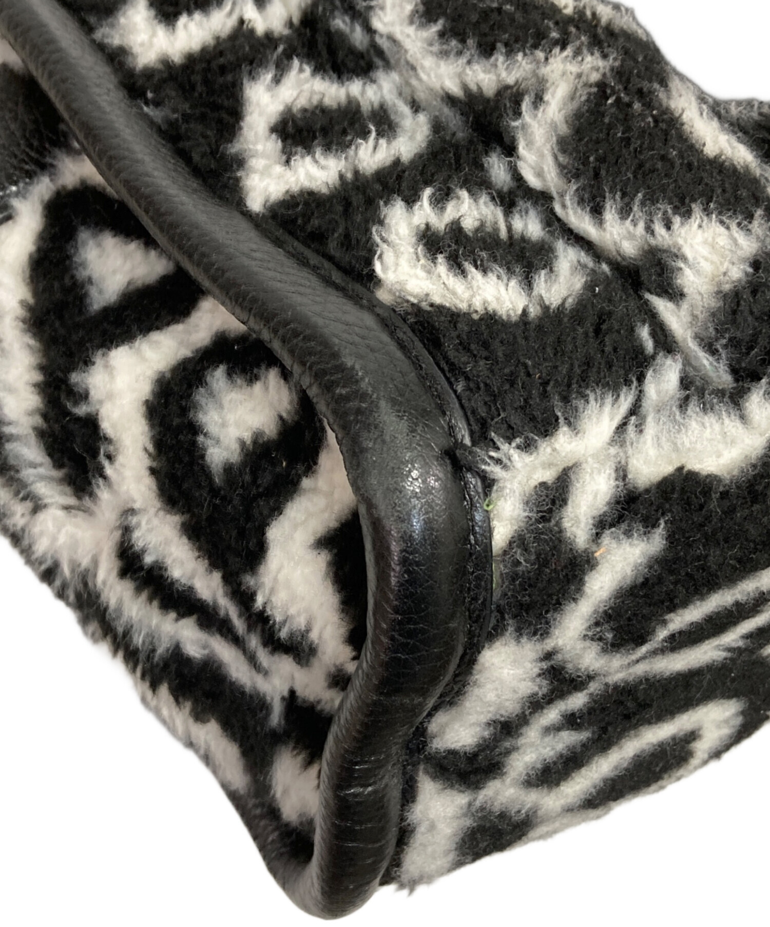 【2000s】Marc Jacobs マーク・ジェイコブス　総柄　コート　古着 楽天市場】マーク・ジェイコブス（コート・ジャケット