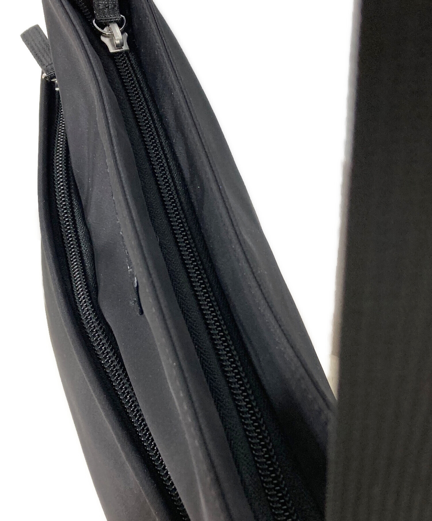 【未使用】Kitamuraキタムラ ショルダーバッグ Kロゴ ブラック ナイロン 中古・古着通販】KITAMURA (キタムラ) ナイロンショルダーバッグ
