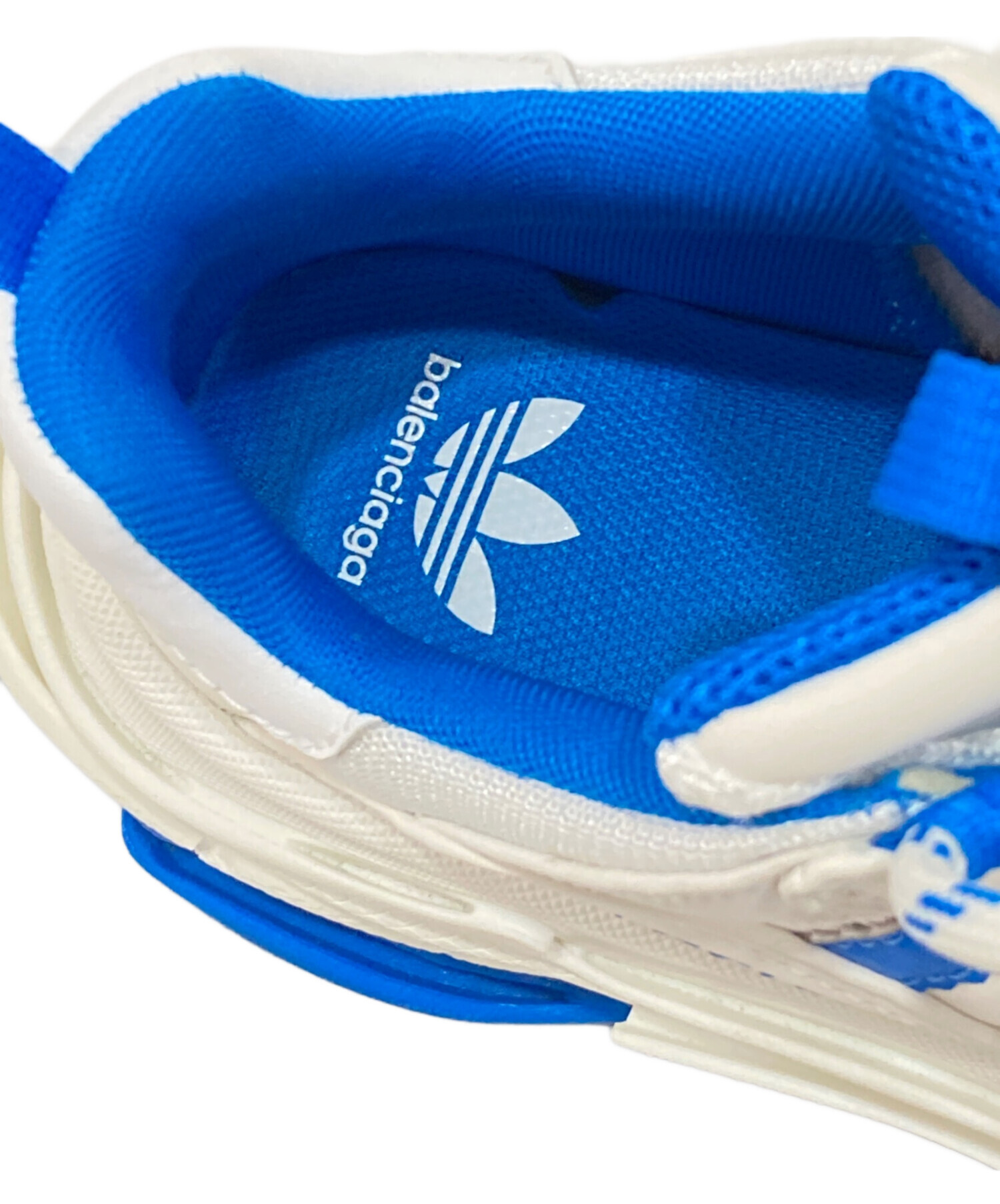 BALENCIAGA バレンシアガ ネオバスケット エナメル ホワイト ブルー BALENCIAGA - BALENCIAGA バレンシアガ ネオバスケット エナメル