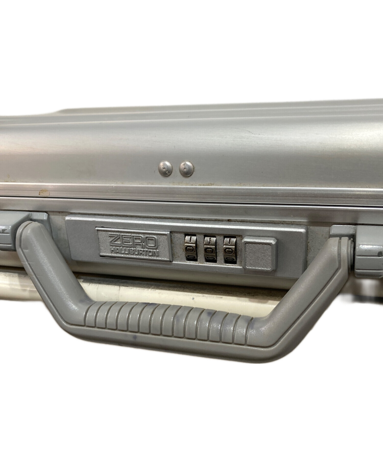 ZERO HALLIBURTON アタッシュケース ZeroCrown シルバー ZERO HALLIBURTON（ゼロハリバートン） 最大51% 5/13限定 スモール
